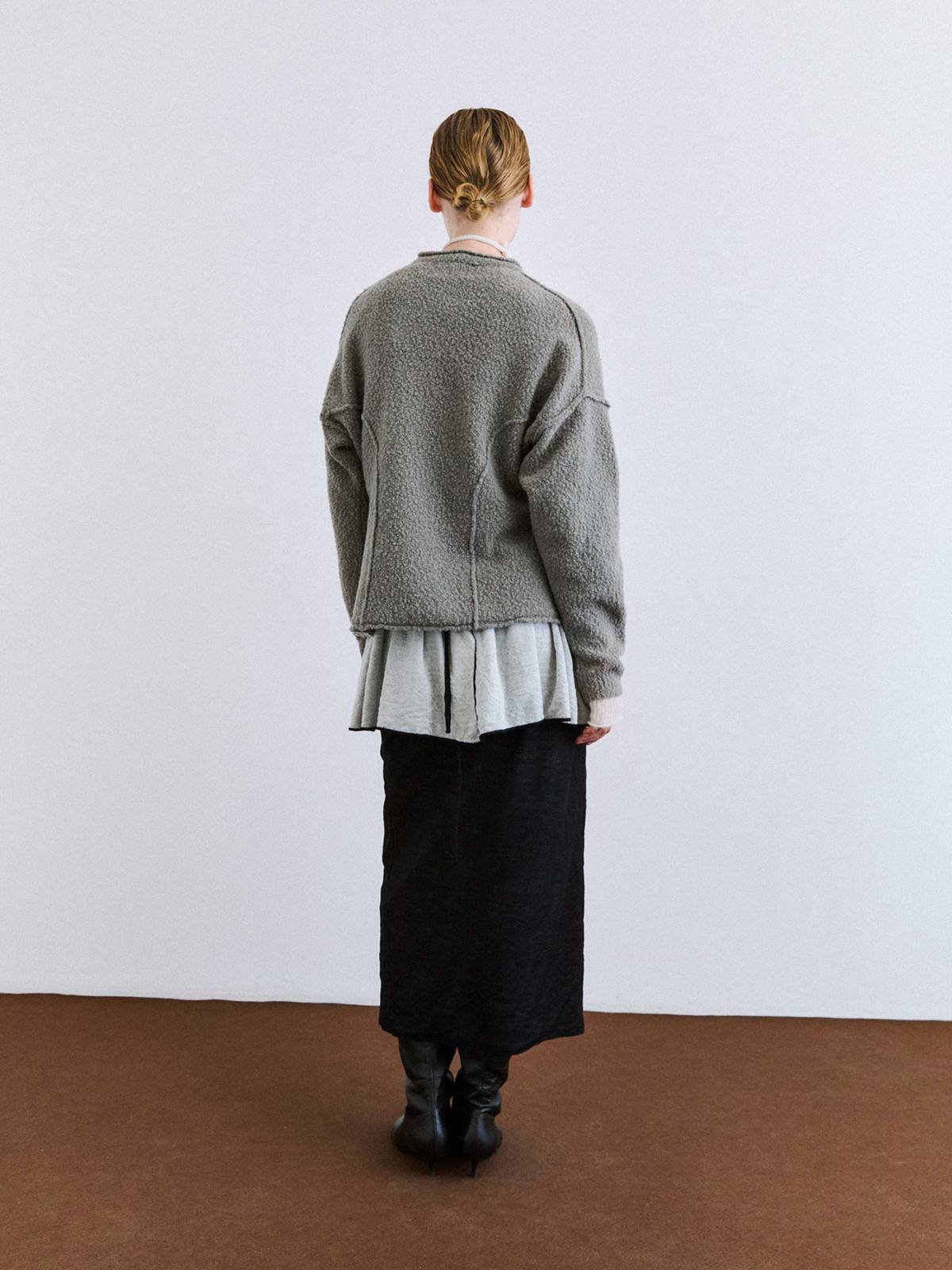 Kanon-sweater-20250924031830 (1).jpg