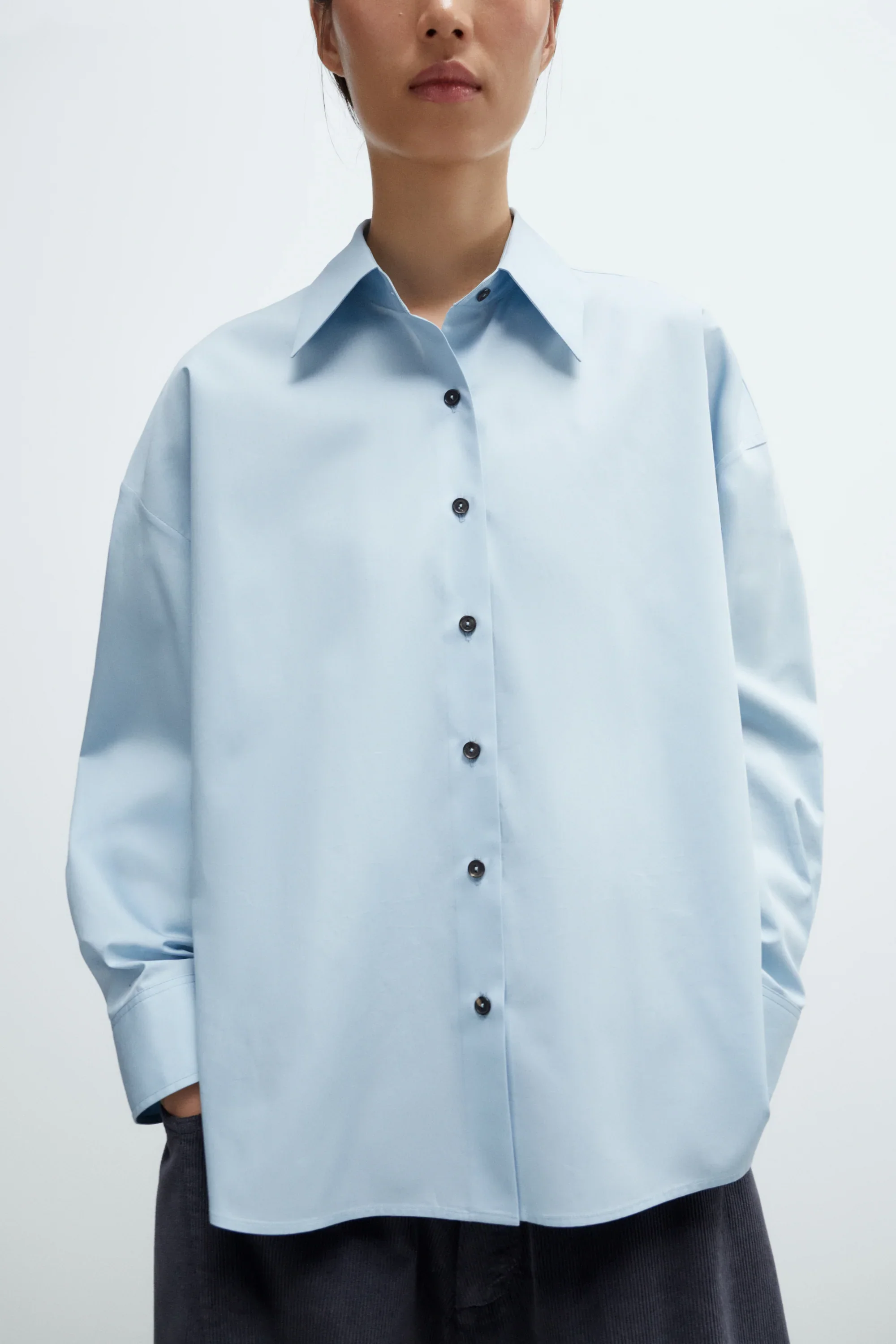 cordera-resort-26-oversized-shirt-baby-blue-1.webp