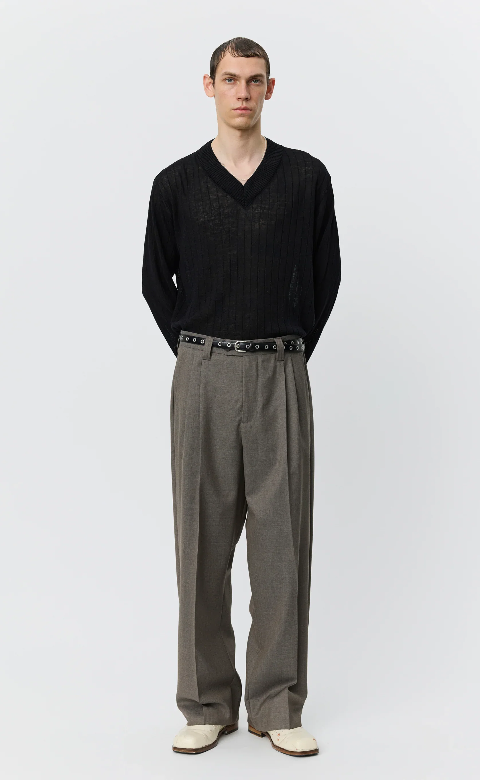 Classic-Trousers_Light-Taupe-Wool_2651.webp