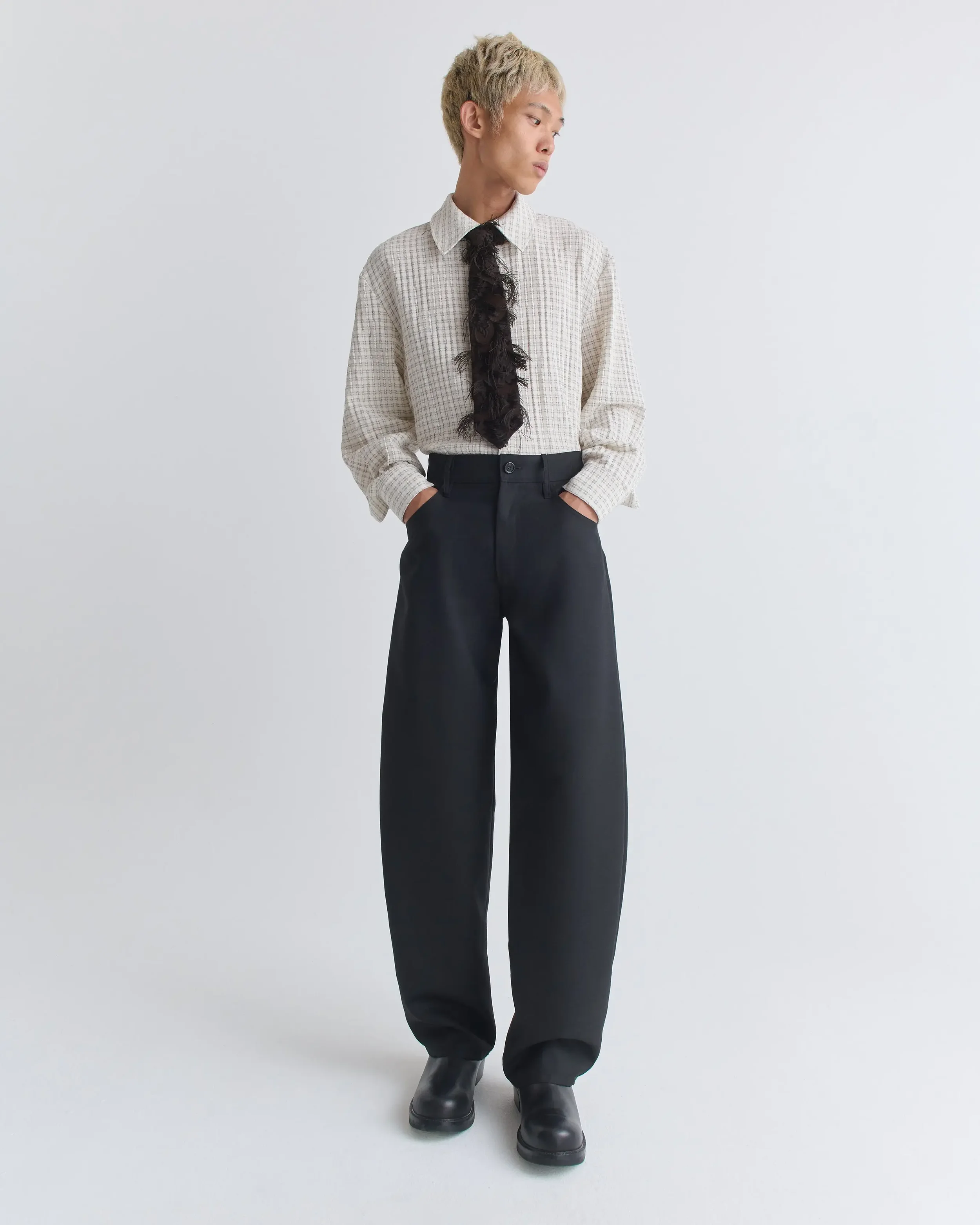 1478_73027f9734-27_gino_trouser_fine_black_wool_1395-large.webp