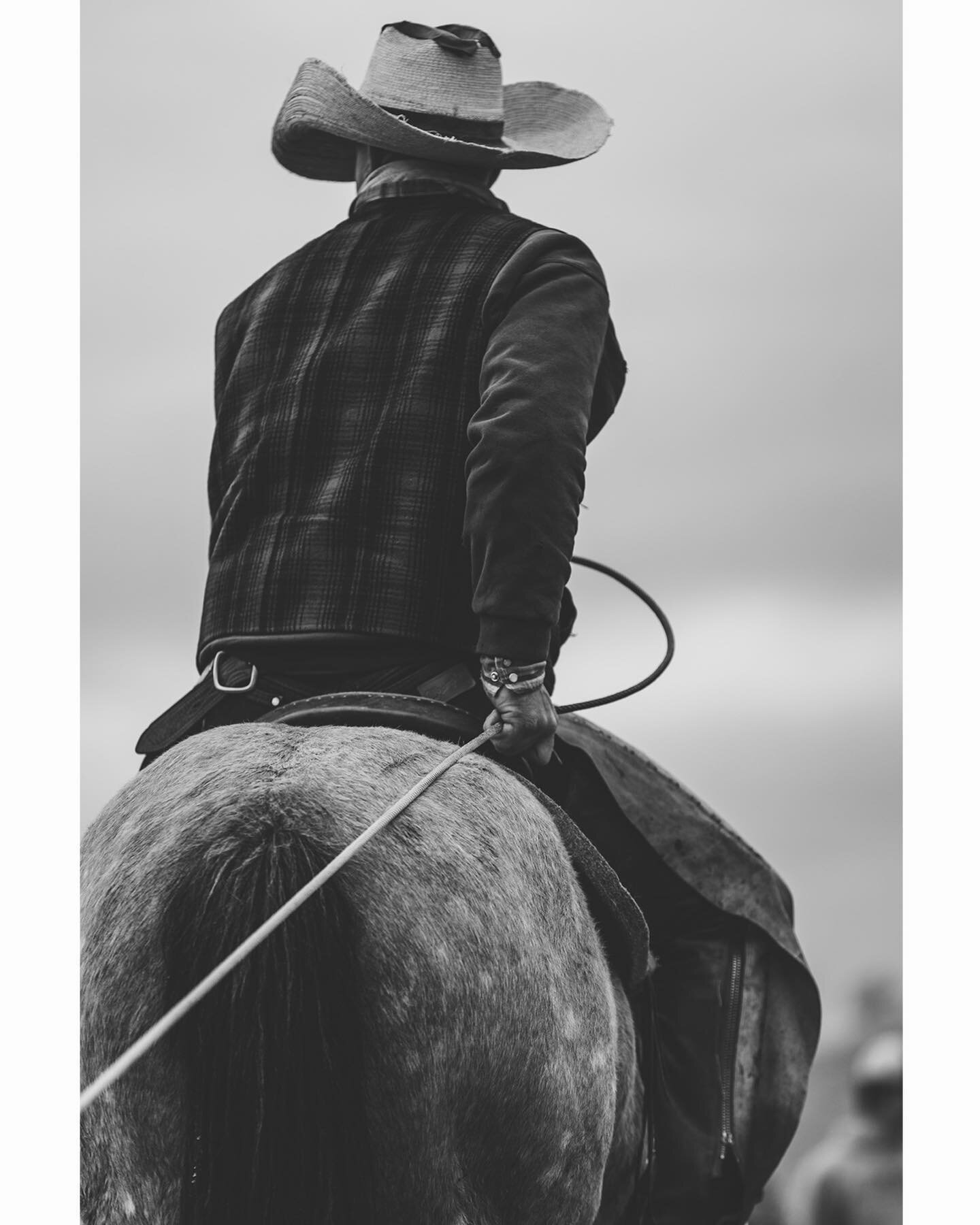 Bar T7 + Jesperson Branding | Ekalaka, Montana 

#brandingseason #cowboys #realranchphotography #brandingcalves #roping #wrangler #westernphotography #kschurrphoto #lifeoutwest #cowboysofmontana #heelanddrag #longlivecowboys #ekalakamontans #cowboyco