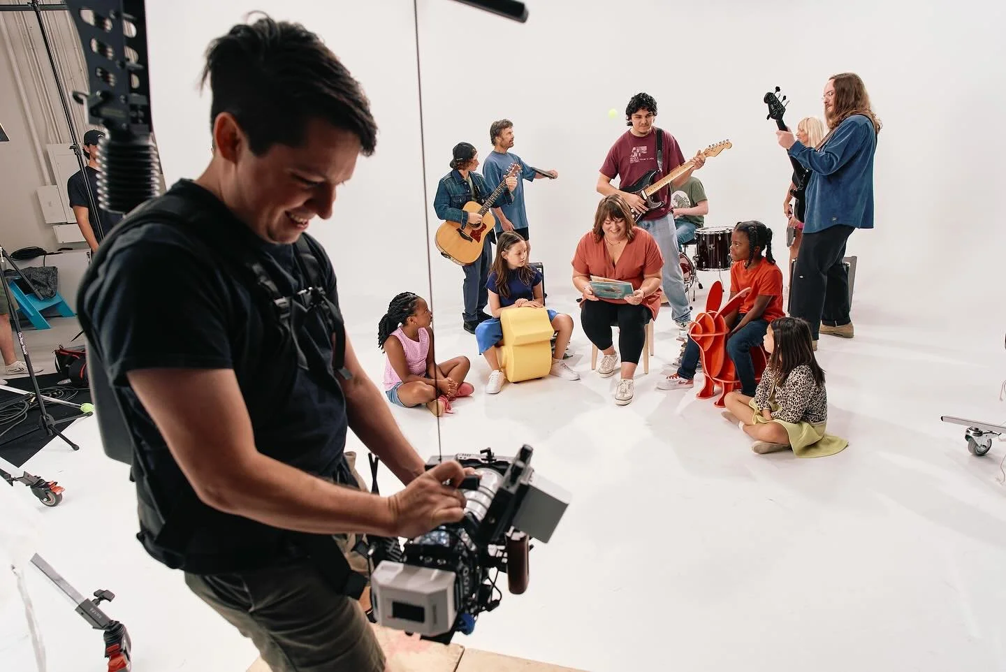 Garland has a new library opening this weekend, that stands to be a place to create! BTS of our promo video production and all the Garland residents involved. 
 
 📸 @tenten.creative
#commercialvideo #lighting #filmmaking #filmmaker #headshots #corp