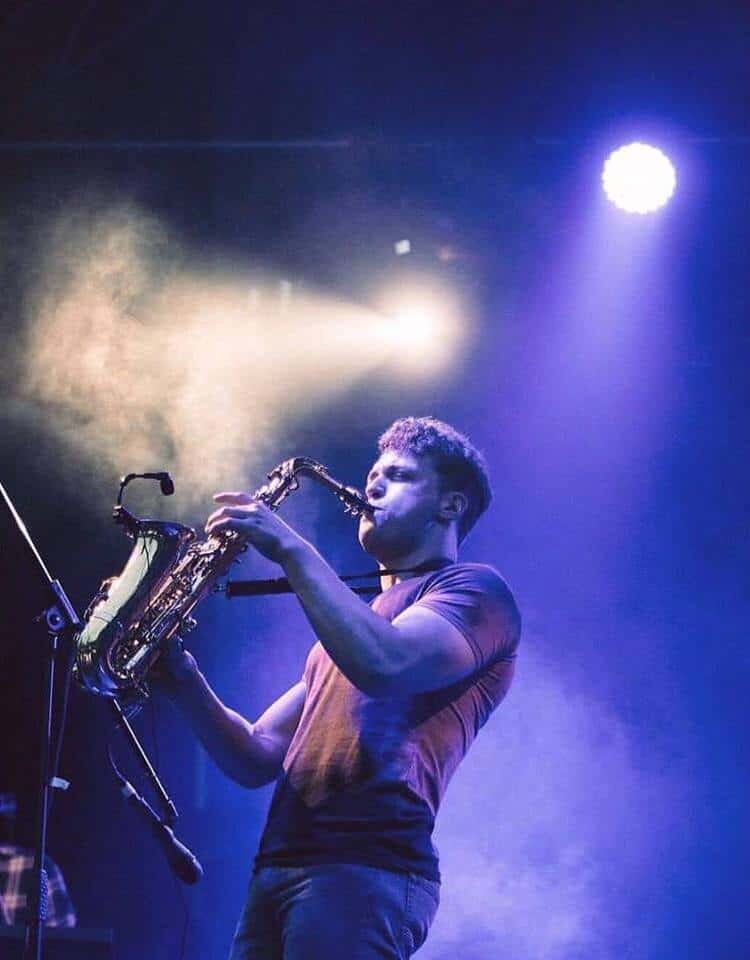 sam-king-sax-2-.jpeg