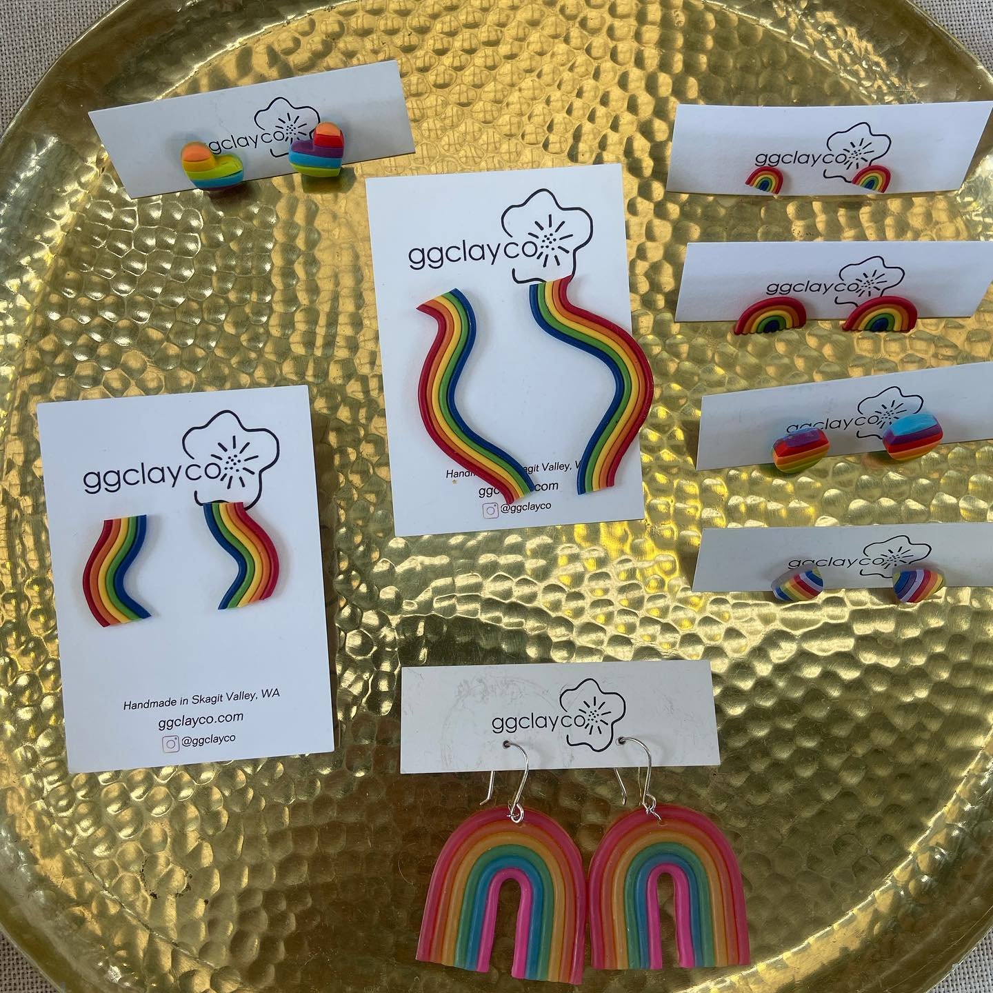 We ❤️ Pride! Here are some of our favorite rainbow moments from the last couple markets 🌈 we hope to see you tomorrow for a beautiful day!