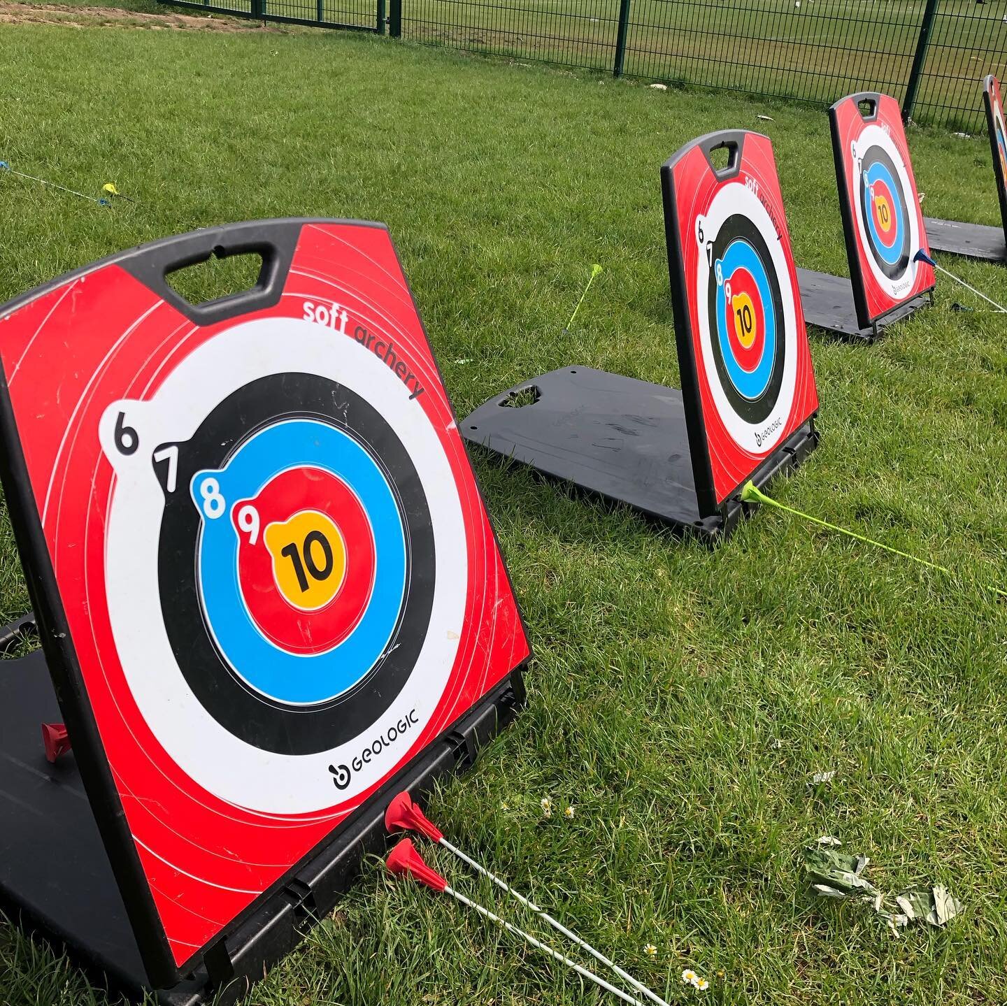 A great day at a school in Thatcham (Francis Bailey). Upon arrival we realised that the booked day wasn&rsquo;t really quite right for the number of pupils we had. We had a half day of climbing and archery planned which is quite a lot for a single gr