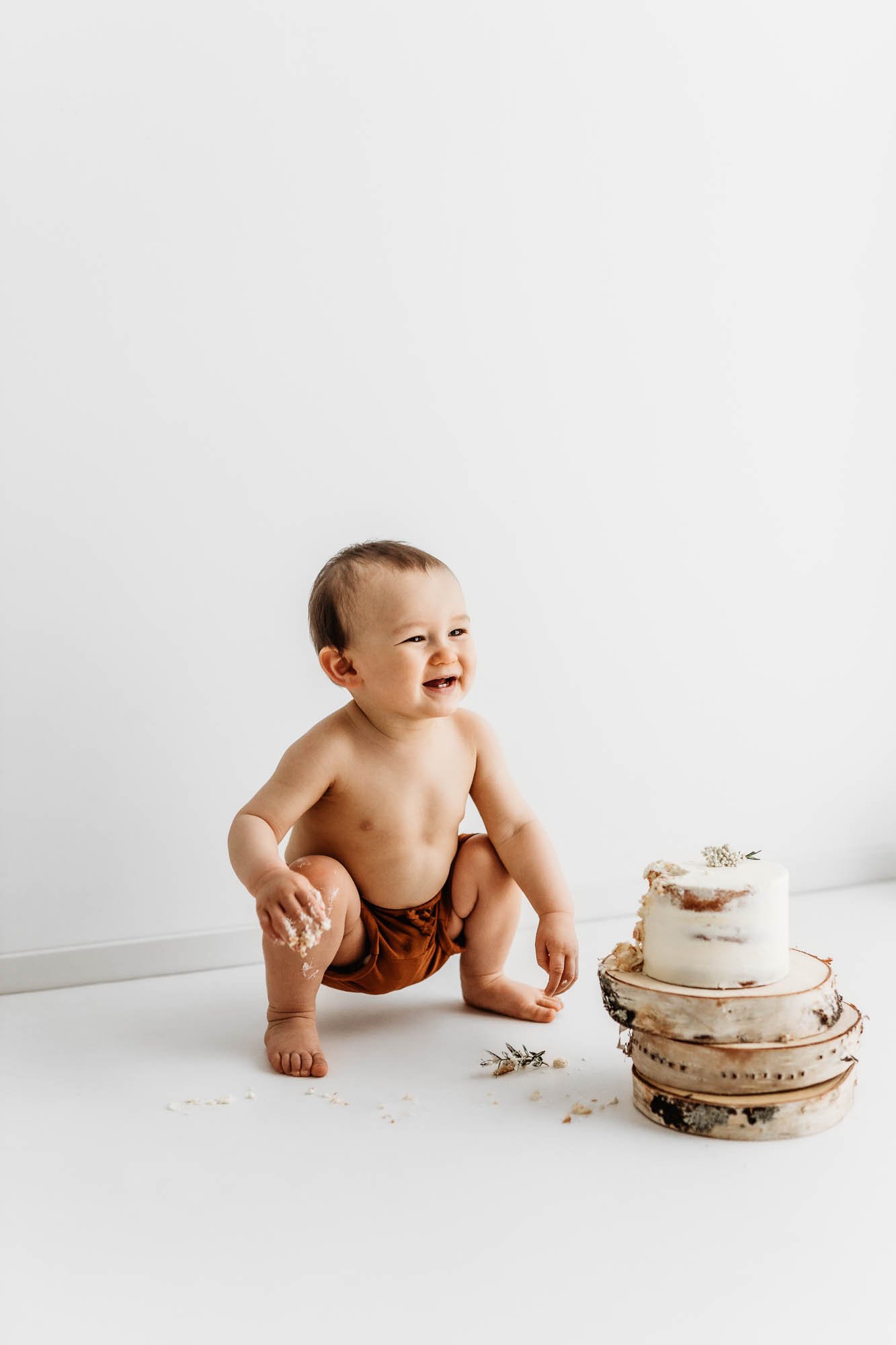 cake smash valokuvaus yksivuotias lapsi
