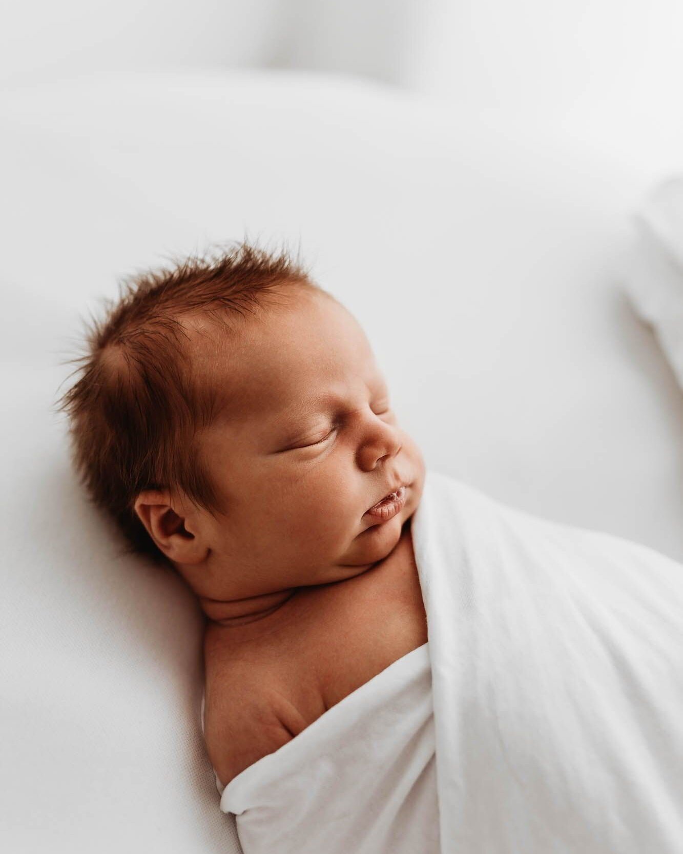 Terveiset Vuokatista!⁣
⁣
T&auml;ll&auml; viikolla to-la meneekin fyskan ty&ouml;porukan kanssa tyhyreissussa t&auml;&auml;ll&auml; Vuokatissa. Reissun takia sunnuntai meneekin t&auml;ll&auml; viikolla newborn -kuvauksen merkeiss&auml; kun yksi vauva 