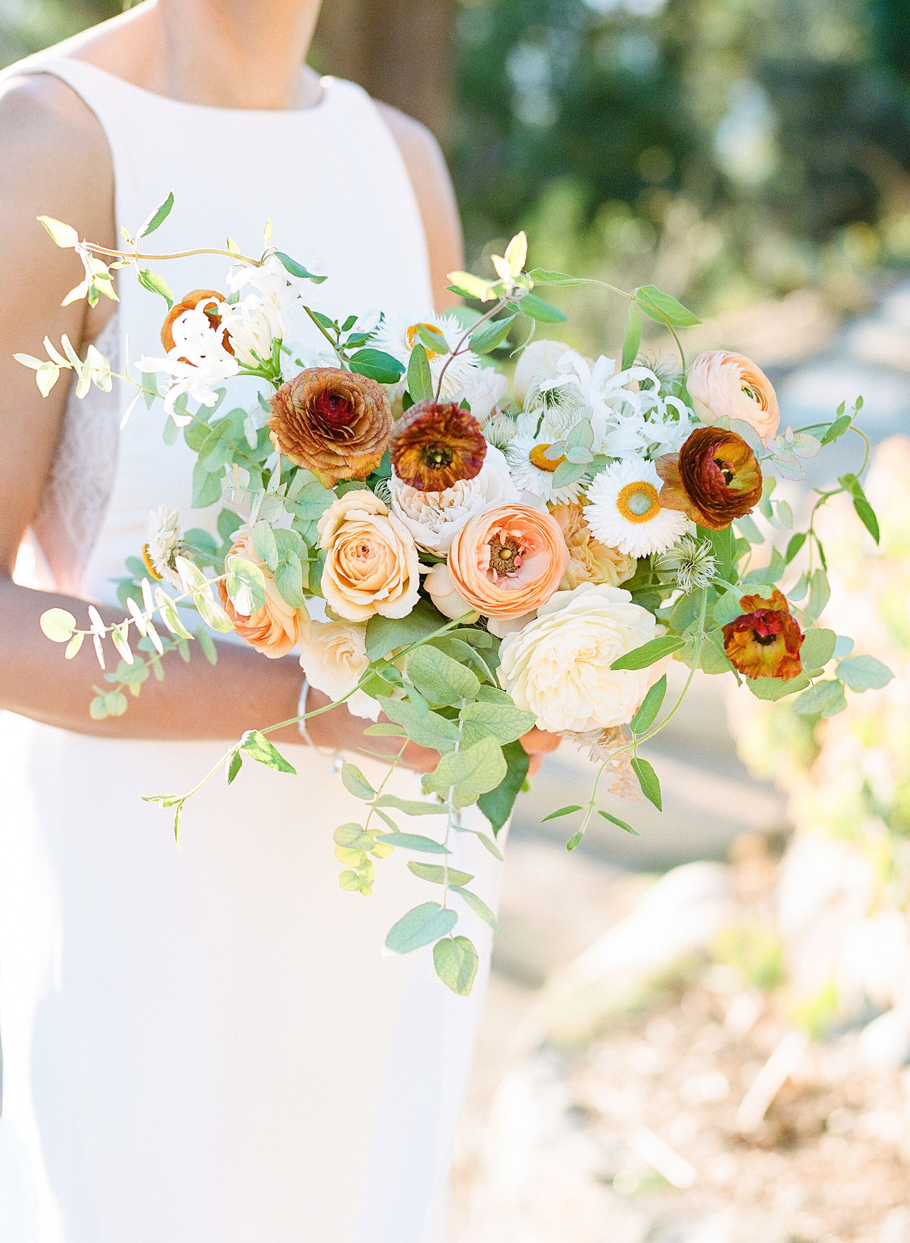 Fall-rust-peach-Bridal-Bouquet.jpg