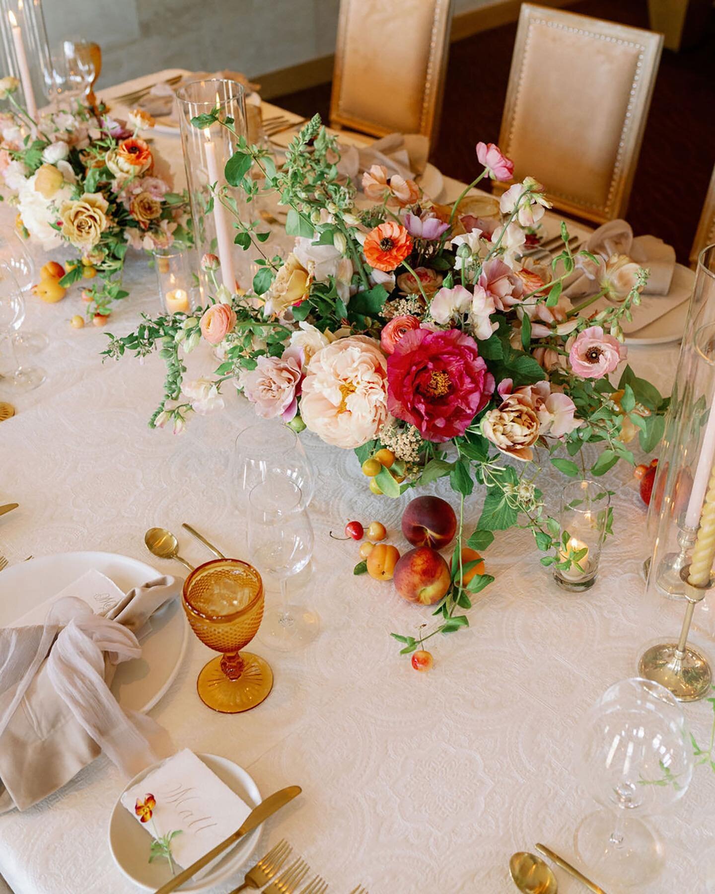 Dreaming of peonies and all the spring flowers about to be here! #peony #lilac #dogwood #spirea #spring #theverybest 

Photo @erichmcvey 
Venue @aubergedusoleil 
Rentals @theonicollection @bbjlatavola