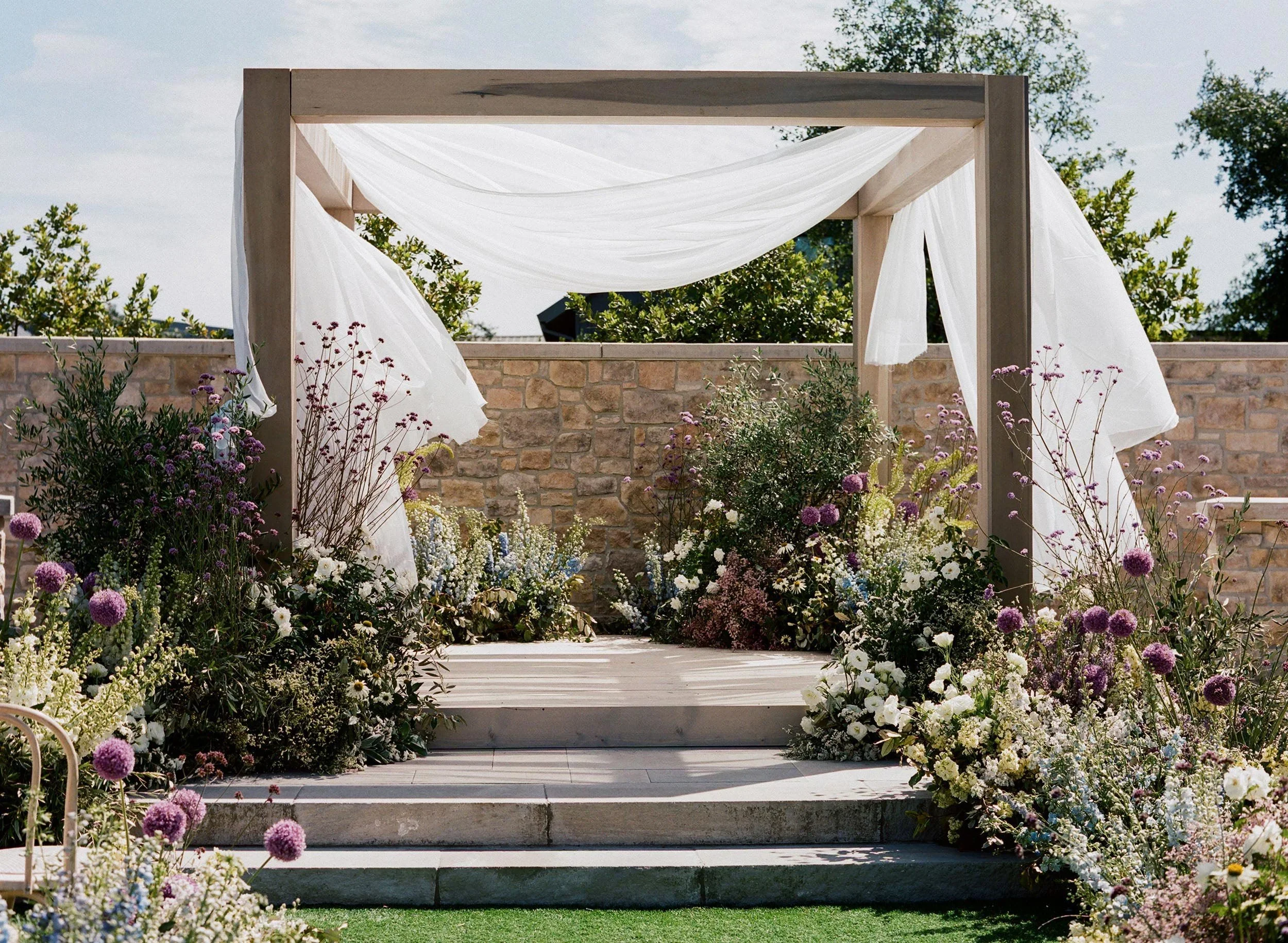 Wedding - Altar.webp