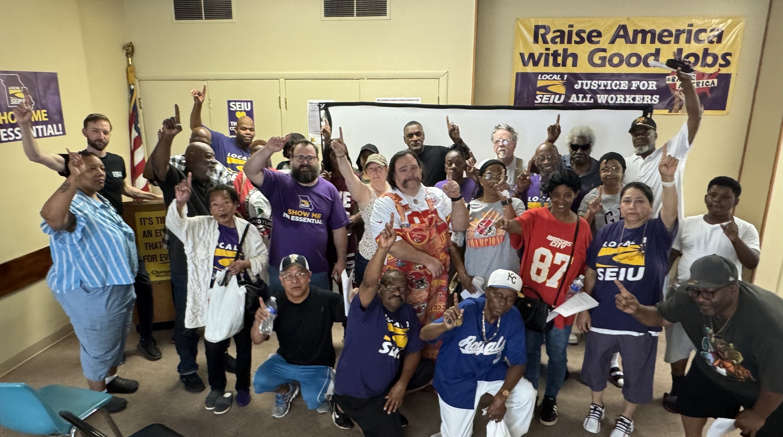 SEIU Local 1 Janitors Ratify New Kansas City Janitorial Contract Affecting ~800 Working Families