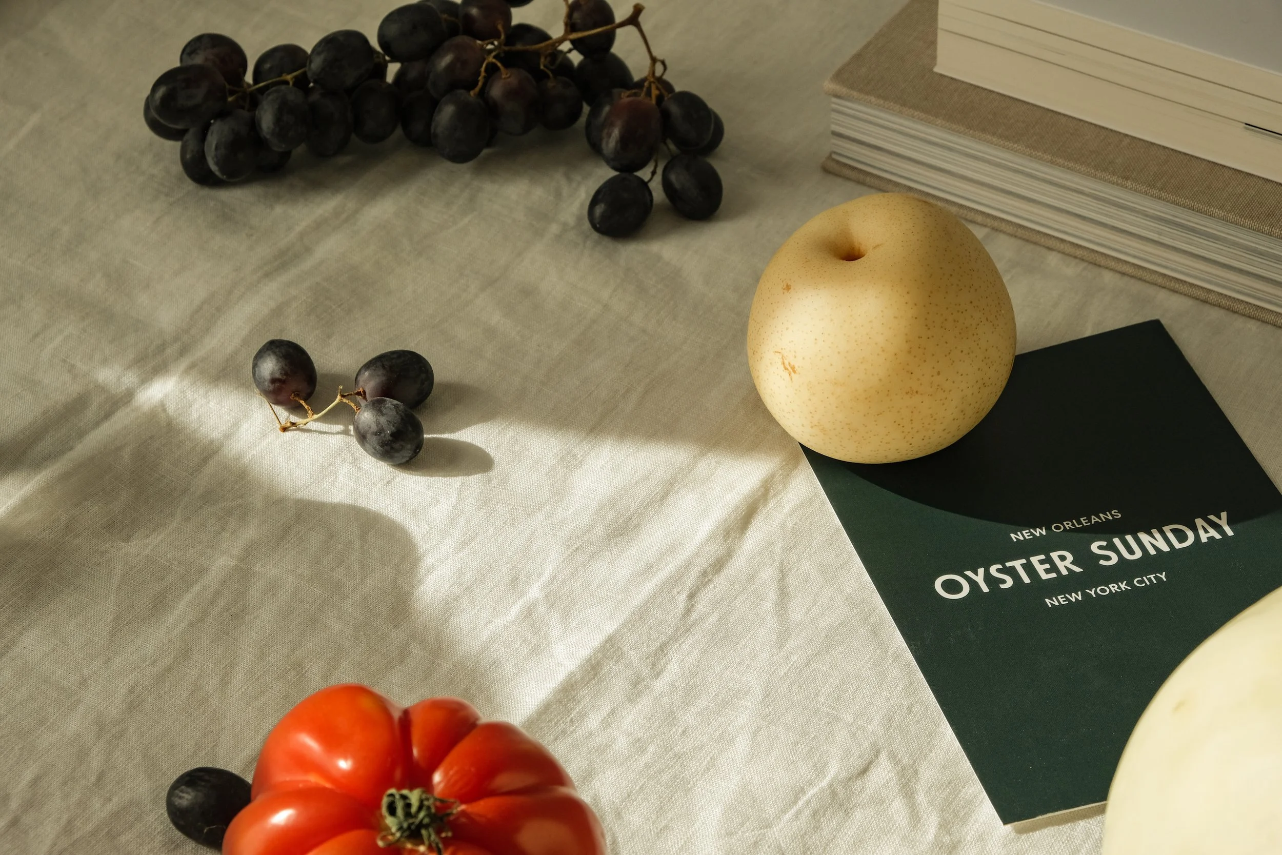 Homepage Oyster Sunday  - flat lay image.