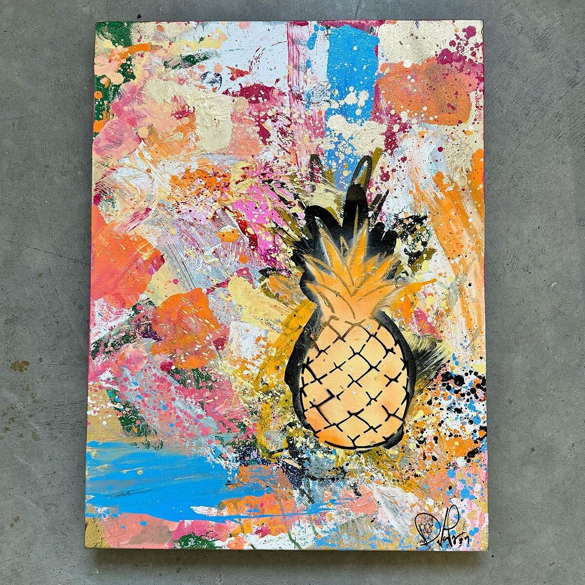 One of my art deliveries this week was a newly painted &ldquo;Pineapple No.30&rdquo; which hangs in the heart Downtown Tampa at the Unlock Tampa Bay Visitors Center.

This canvas piece measures 24in x 18in x 1.5in and if you are interested&hellip;you