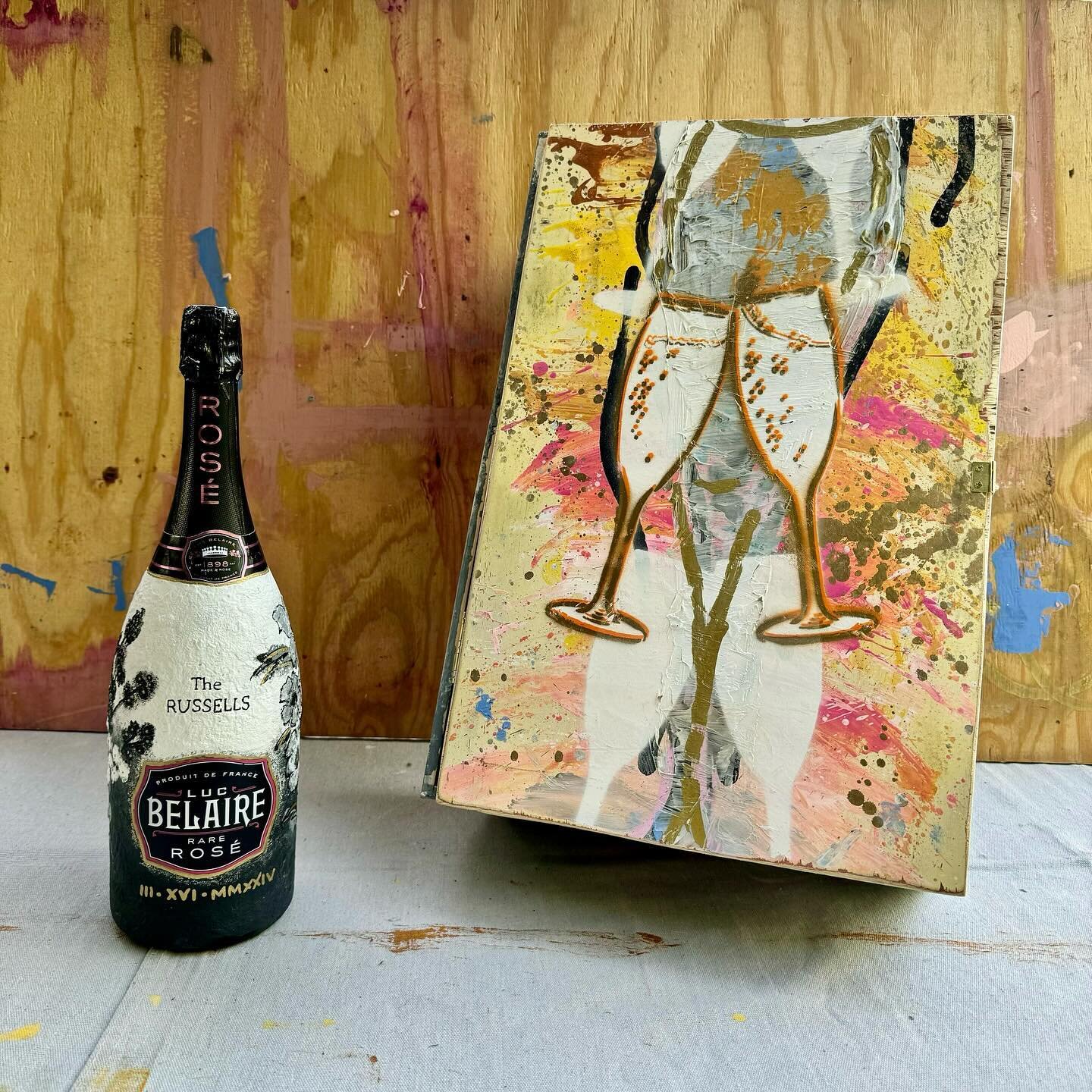 Painting an actual champagne bottle was bound to happen at some point&hellip;let alone a bottle of @officialbelaire!

This was a special wedding gift that @micahrocamora reached out to me about for the now newly weds @carolpomet &amp; @corey__russell