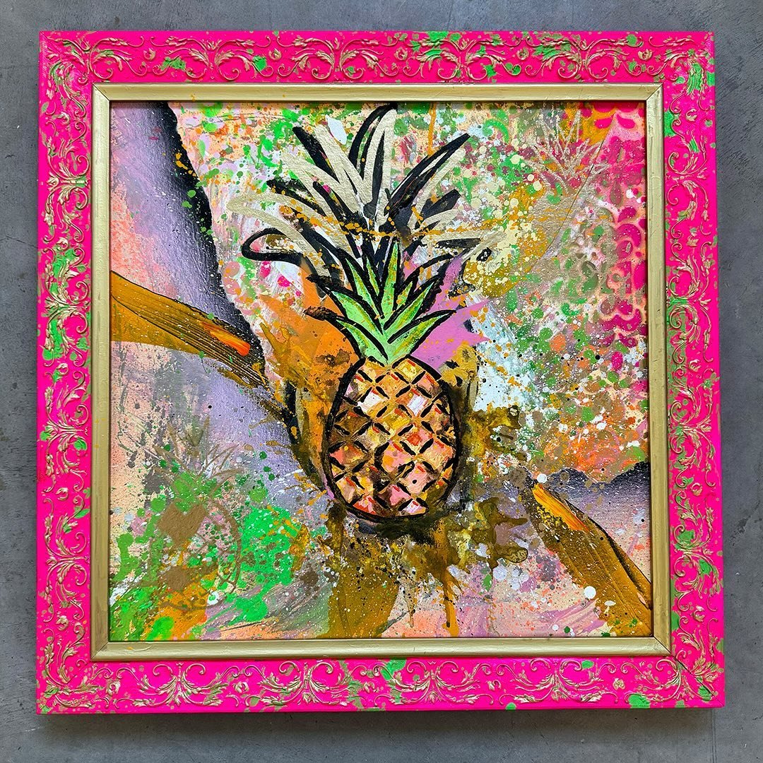 &ldquo;A unique pineapple in a fantastic setting&rdquo; is the first thing that came to mind when I wrapped up this latest commission 🍍

Fun fact: there are actually 6 pineapples in this painting.

Thank you for reaching out about this piece @ferryb