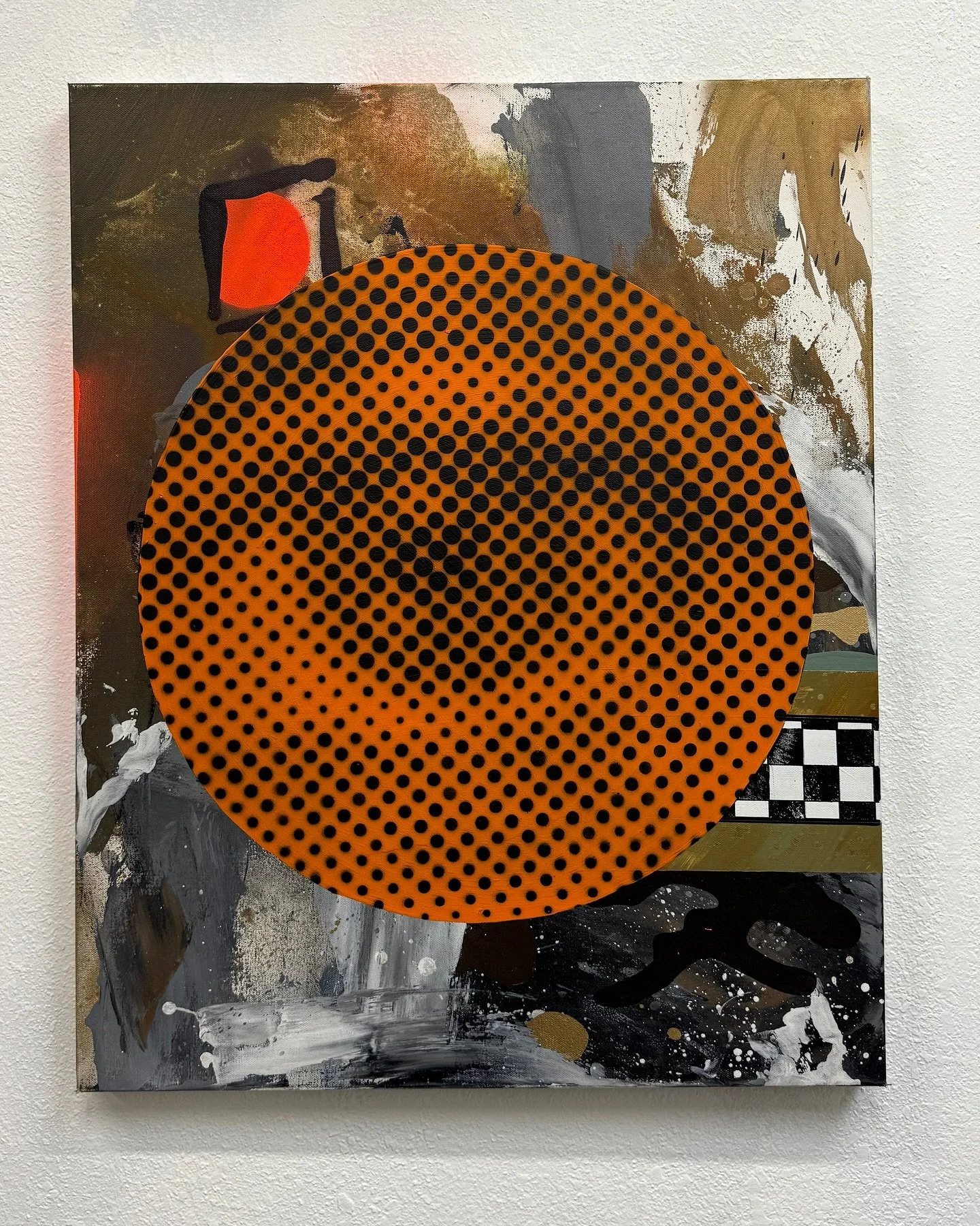 This 30in x 24in &ldquo;Orange Dot&rdquo; painting will be staying here in Hamburg as it has sold @millerntorgallery 🟠

Half of the proceeds will be donated to @vivaconagua 💧

Looking forward to creating more of these when I eventually get back int