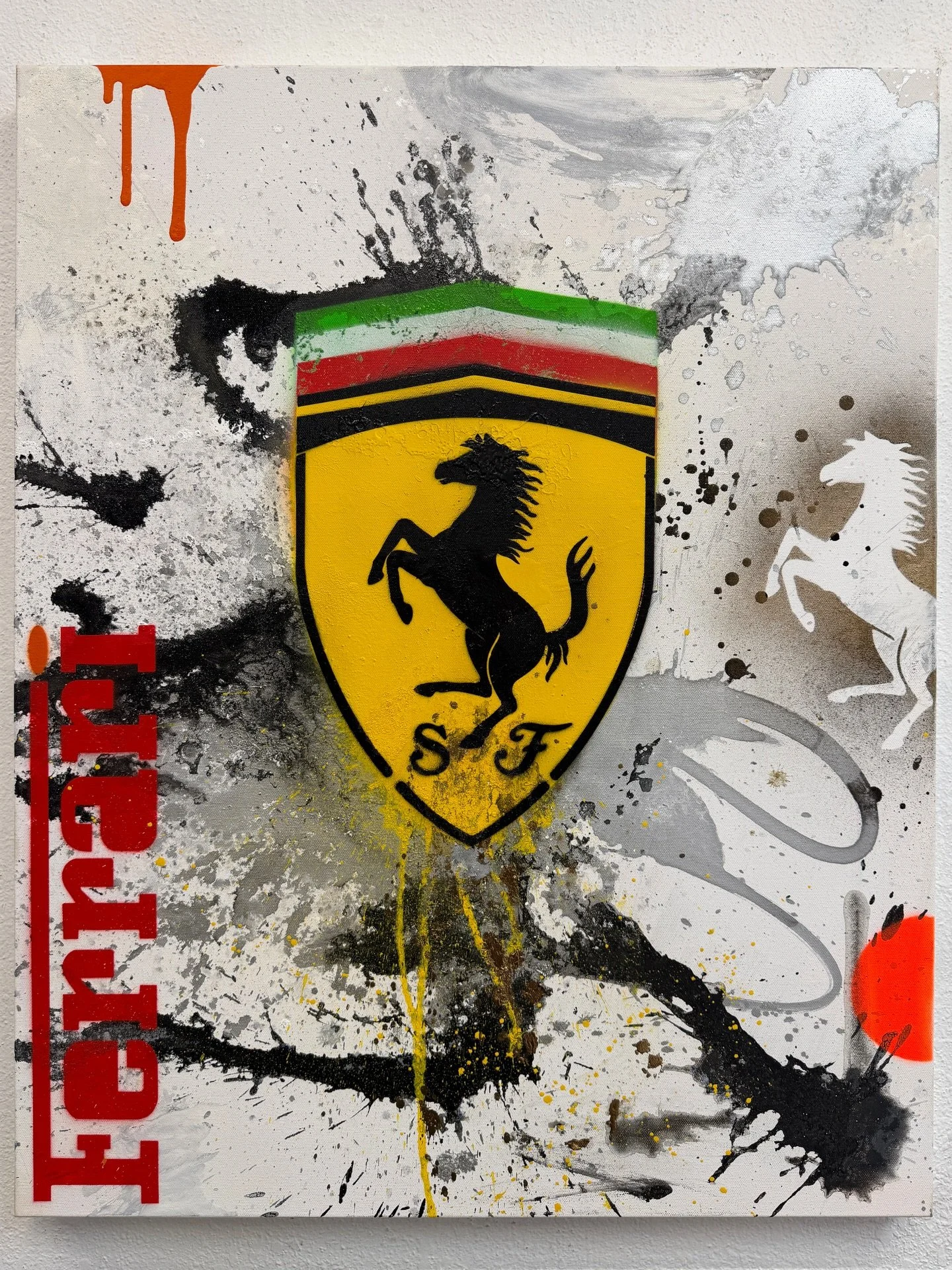 Textures and movement surrounding a familiar logo 🟠

This original abstract Ferrari piece sold at an event hosted by @marinapointetampa 🥂