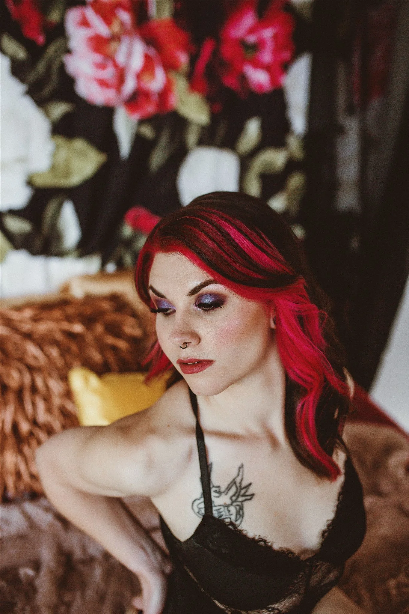 redwoodsagephoto-luxury-chicago-boudoir-emily-8.jpg