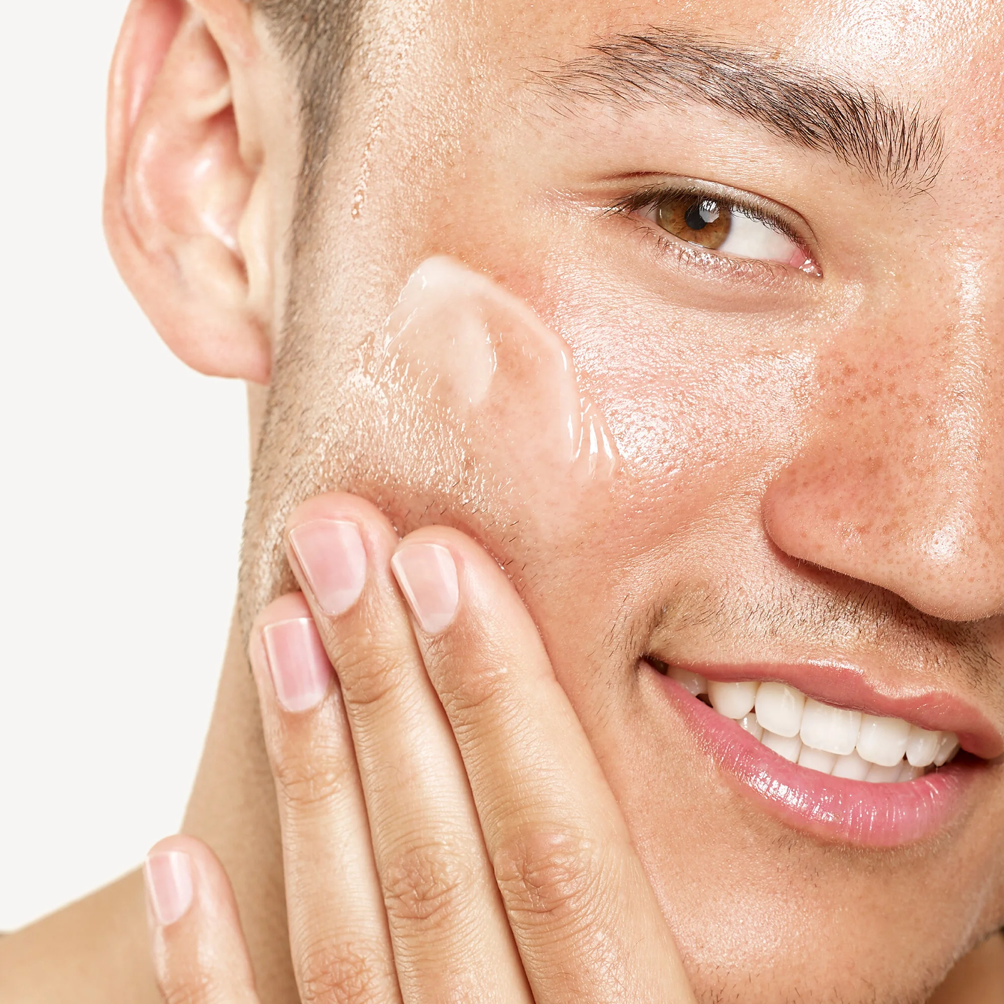 04_PP_Moisturizer_Male_2000x2000.jpg
