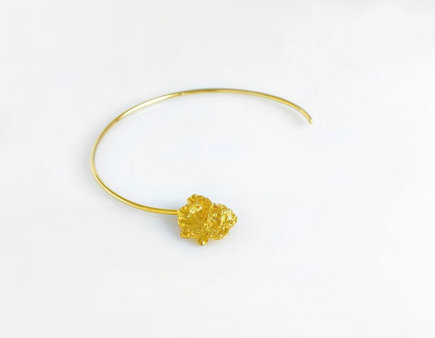 Heritage necklace, gold necklace, Diana Iordache, The Sense of Beauty, jewellery gallery Netherlands, Jewellery shop, designer jewellery