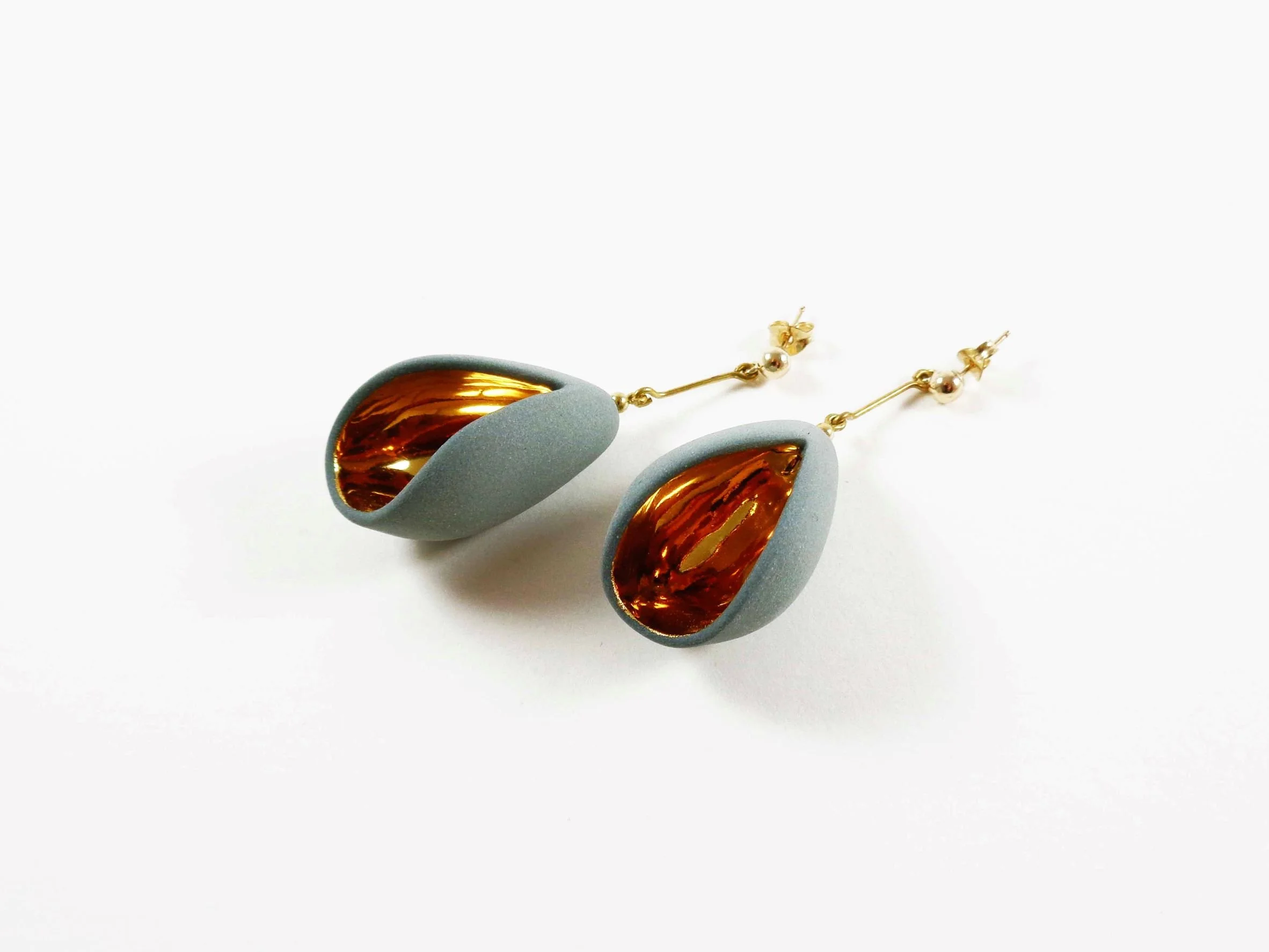 Raluca Buzura, The Sense of Beauty, earrings, jewellery, handcrafted jewellery, designer jewellery, jewelry, porcelain jewellery ,jewellery shop Netherlands, Jewellery shop Rotterdam