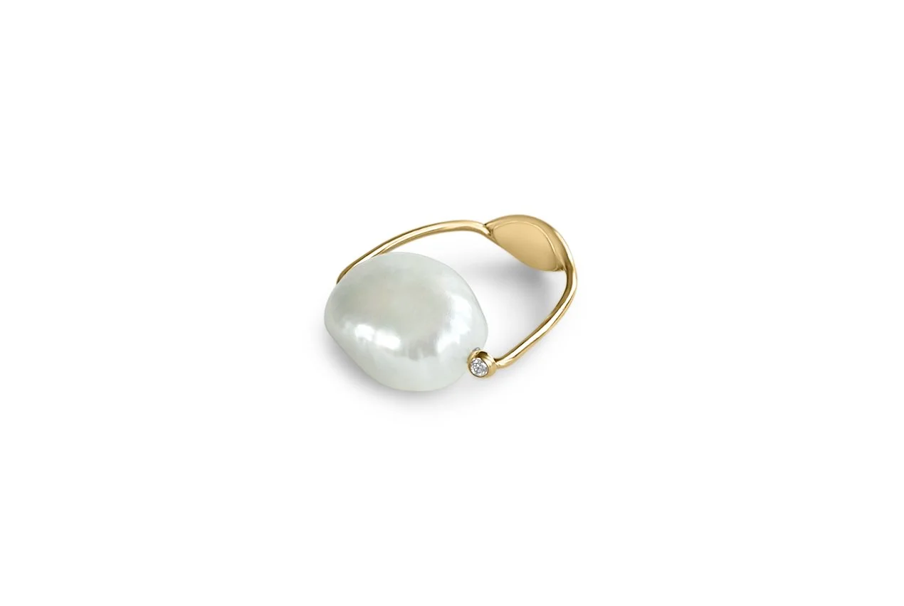 Pearl Diamond Ring 18K Gold — THE SENSE OF BEAUTY