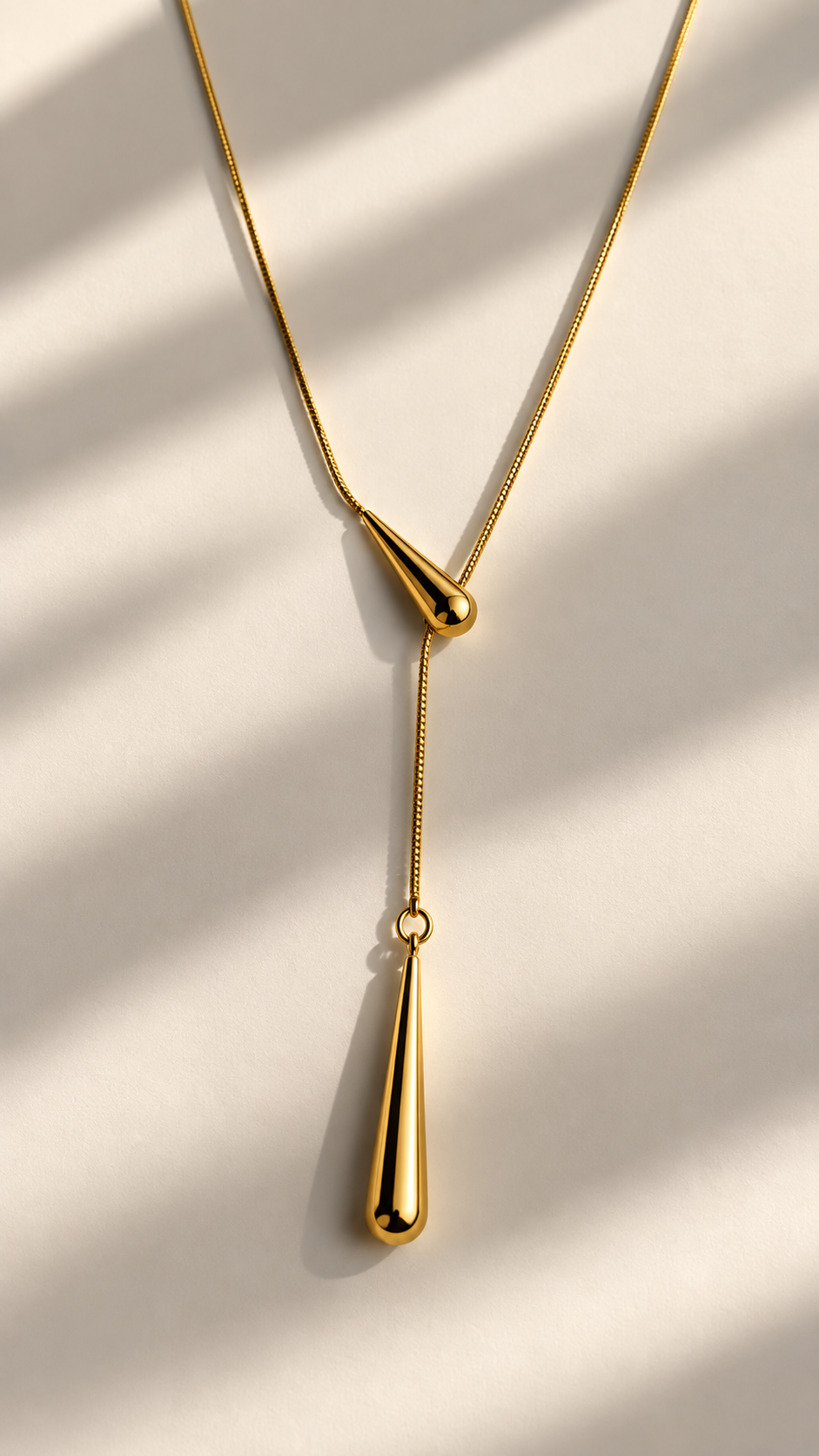 Ivon Wong,  Ivonovi, The Sense of Beauty, adjustable necklace, molecular necklace, jewellery, designer jewellery, jewelry, gold necklace, jewellery gallery Paris, Jewellery shop Paris