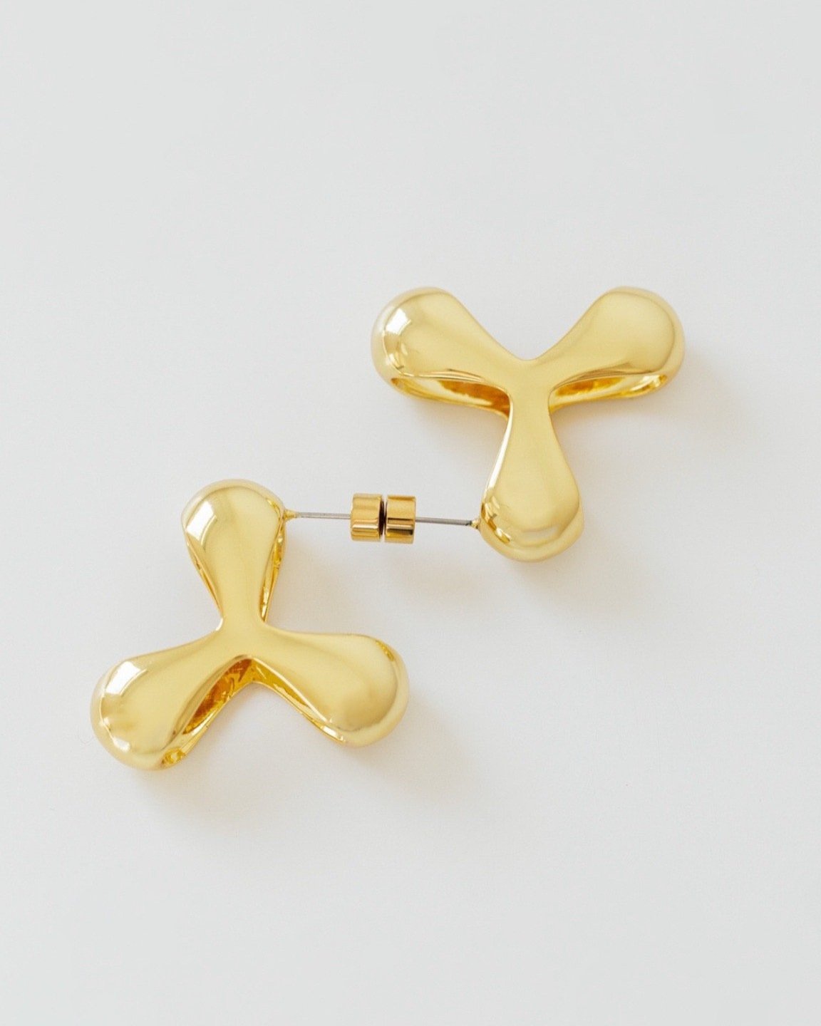 Ivon Wong, Ivonovi, The Sense of Beauty, earings, jewellery, designer jewellery, molecular earrings, jewelry, gold earrings, jewellery gallery Netherlands, Jewellery shop Rotterdam