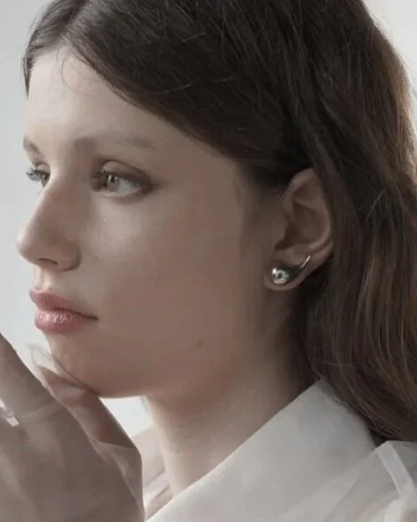 Aliki Stroumpouli, The Sense of Beauty, earrings, studs, jewellery, handcrafted jewellery, designer jewellery, jewelry, porcelain jewellery ,jewellery shop Netherlands, Jewellery shop Rotterdam