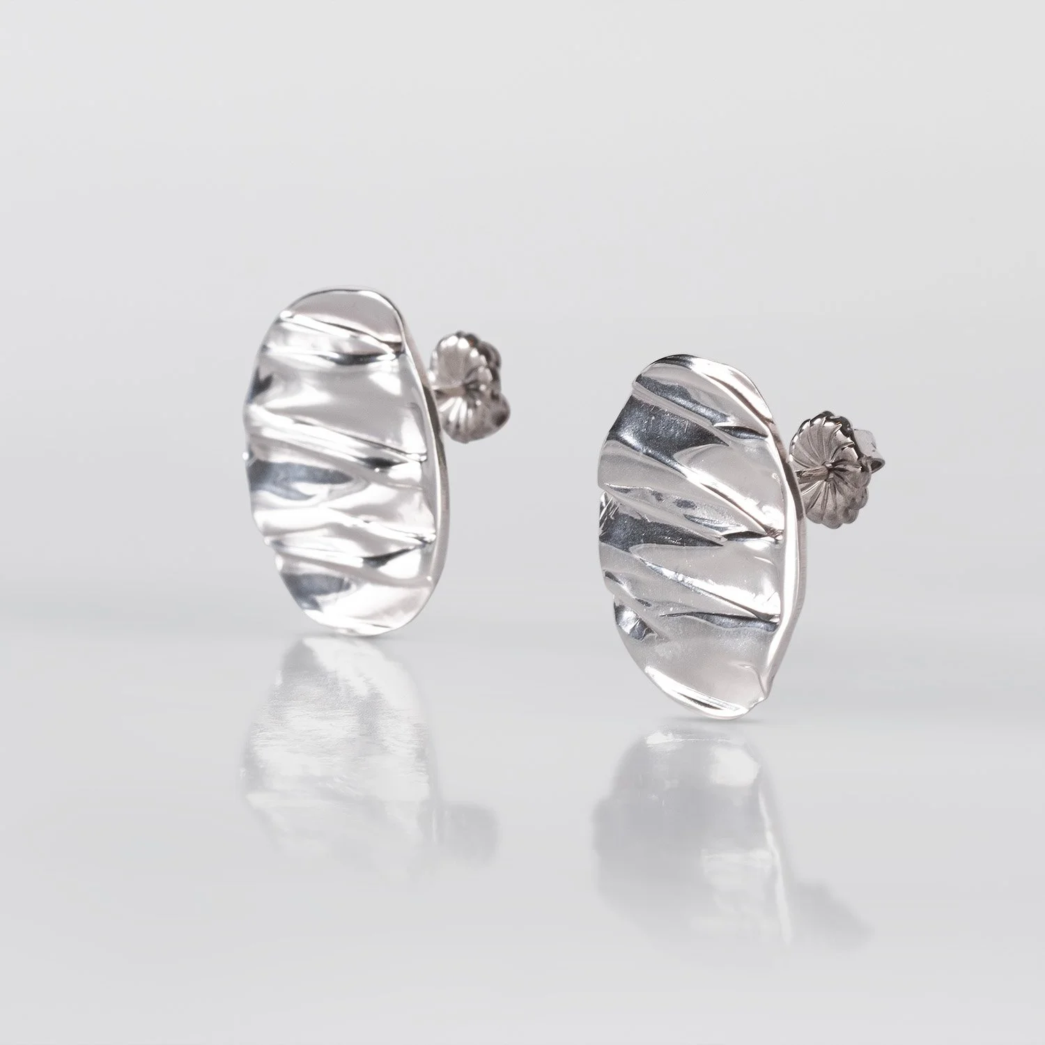 Tweek-Eek, Roos and Geertje Eek, The Sen of Beauty, earrings, silver earrings,jewellery, handcrafted jewellery, designer jewellery, jewelry, jewellery gallery Paris, Jewellery shop Paris