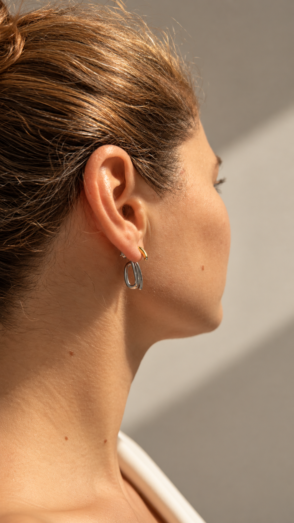 Ivon Wong,  Ivonovi, The Sense of Beauty, earings, jewellery, designer jewellery, airpod earrings, jewelry, silver earrings, jewellery gallery Paris, Jewellery shop Paris