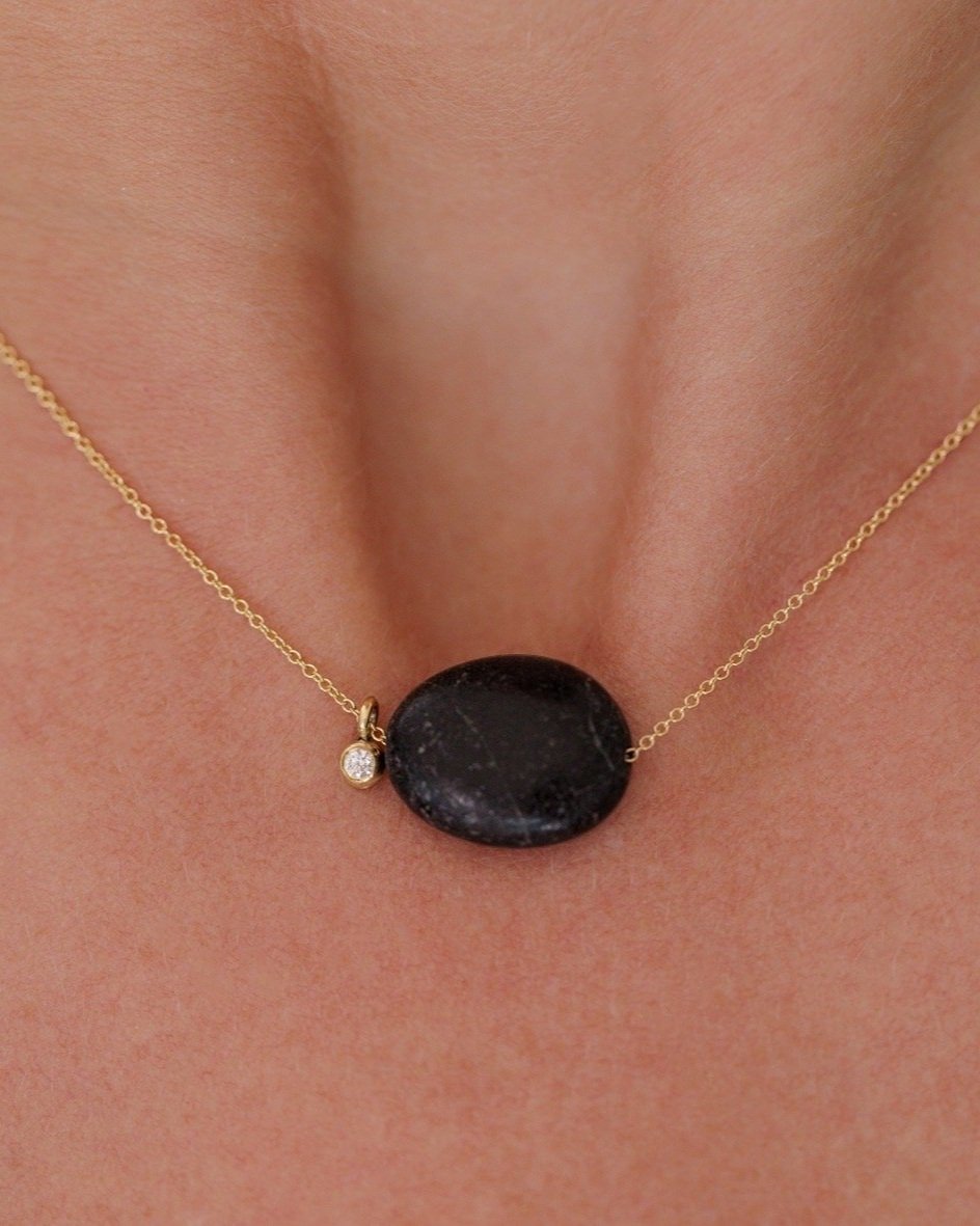 Dolly Boucoyannis, The Sense of Beauty, diamond necklace, jewellery, handcrafted jewellery, designer jewellery, jewelry, gold, diamond, jewellery gallery Netherlands, Jewellery shop Rotterdam