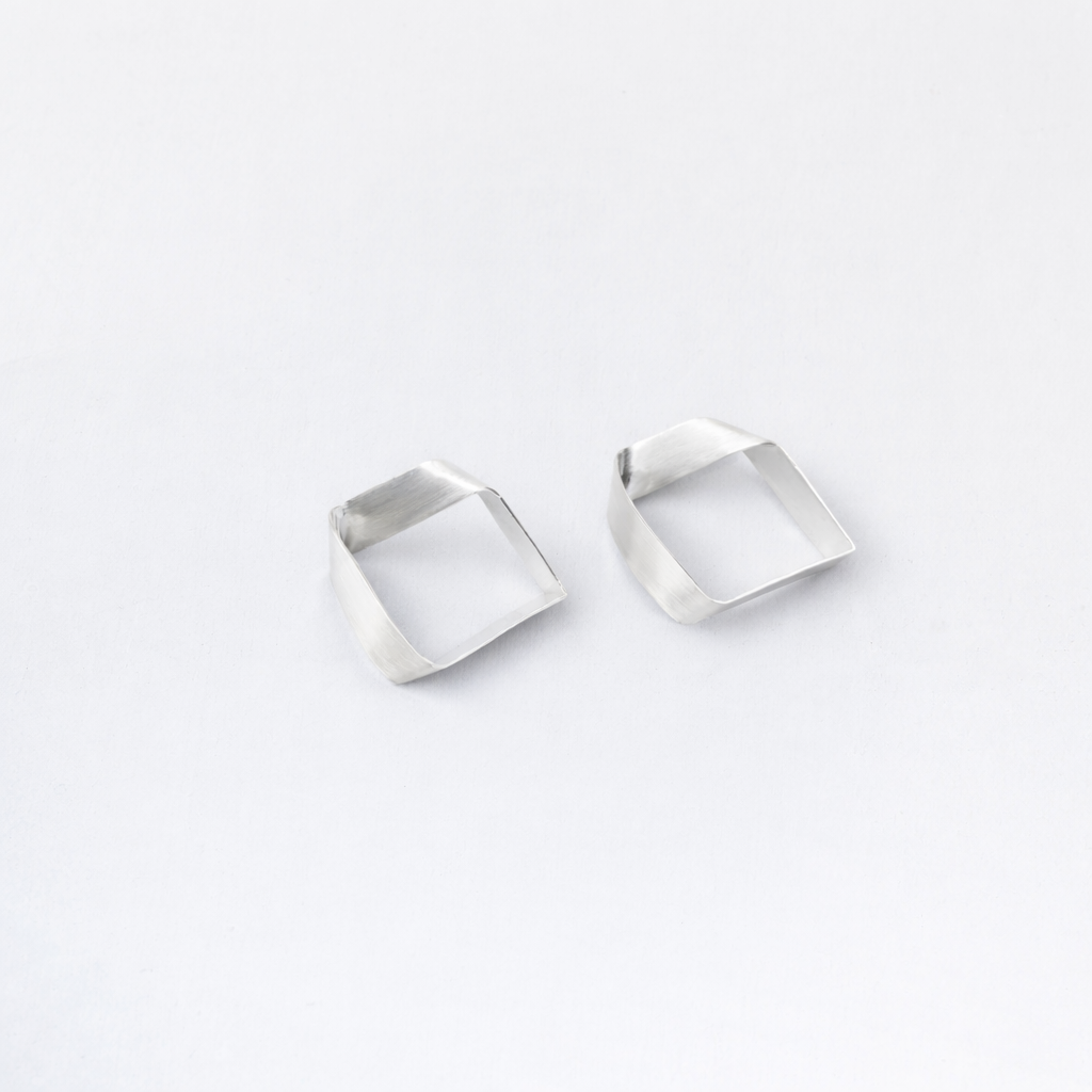 Sabrina Guerrera, The Sense of Beauty, silver earrings, jewellery, handcrafted jewellery, designer jewellery, Jewelry,  jewellery shop Paris, Jewellery store Paris