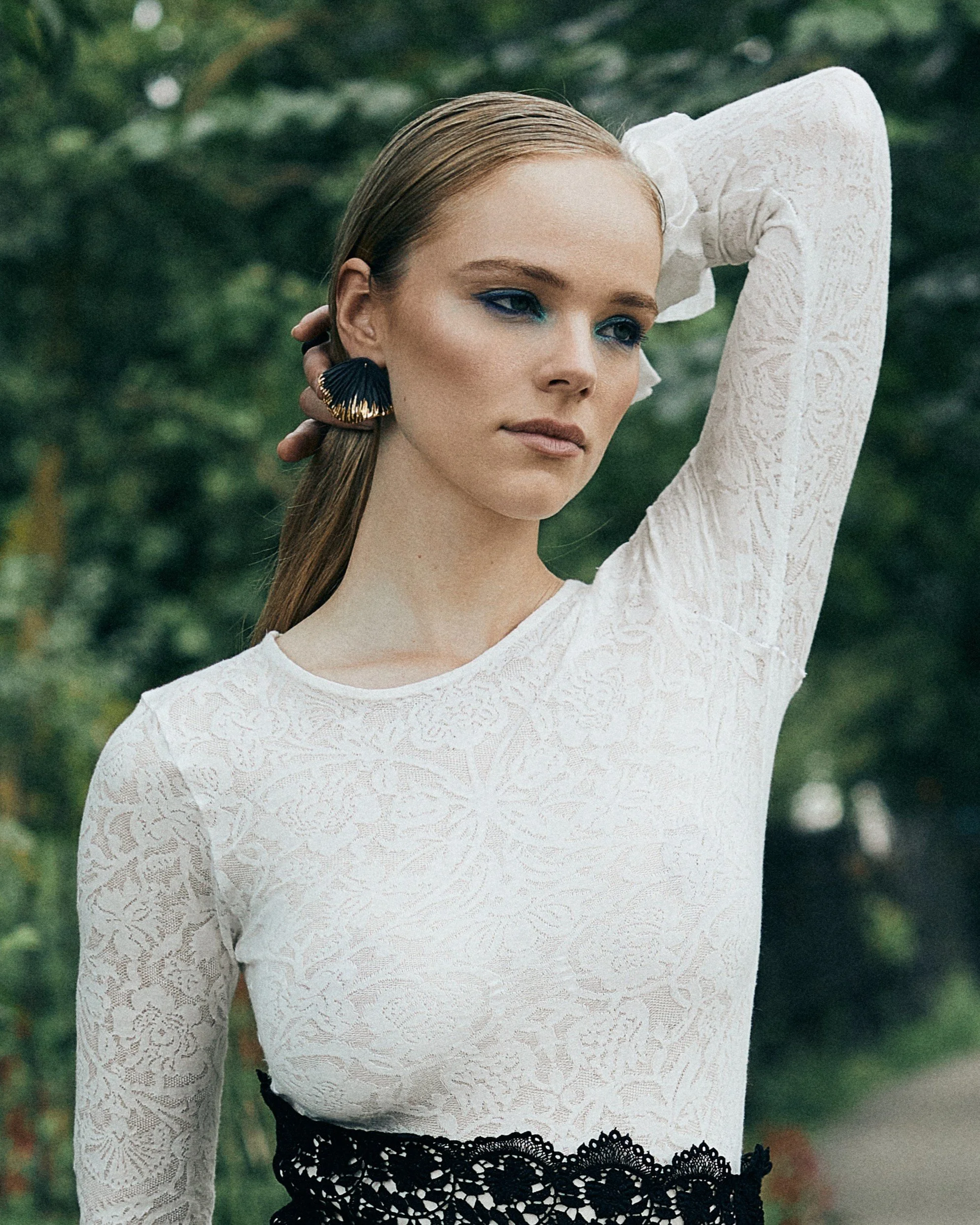 Raluca Buzura, The Sense of Beauty, earrings, jewellery, handcrafted jewellery, designer jewellery, jewelry, porcelain jewellery ,jewellery gallery Paris, Jewellery shop Paris