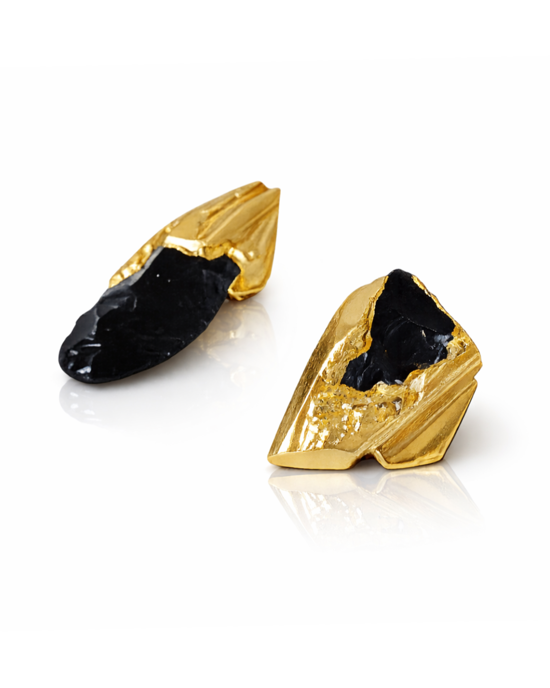 Marion Fillancq, The Sense of Beauty, earings, jewellery, handcrafted jewellery, designer jewellery, jewelry, gold earrings, obsidian earrings, jewellery gallery Netherlands, Jewellery shop Rotterdam