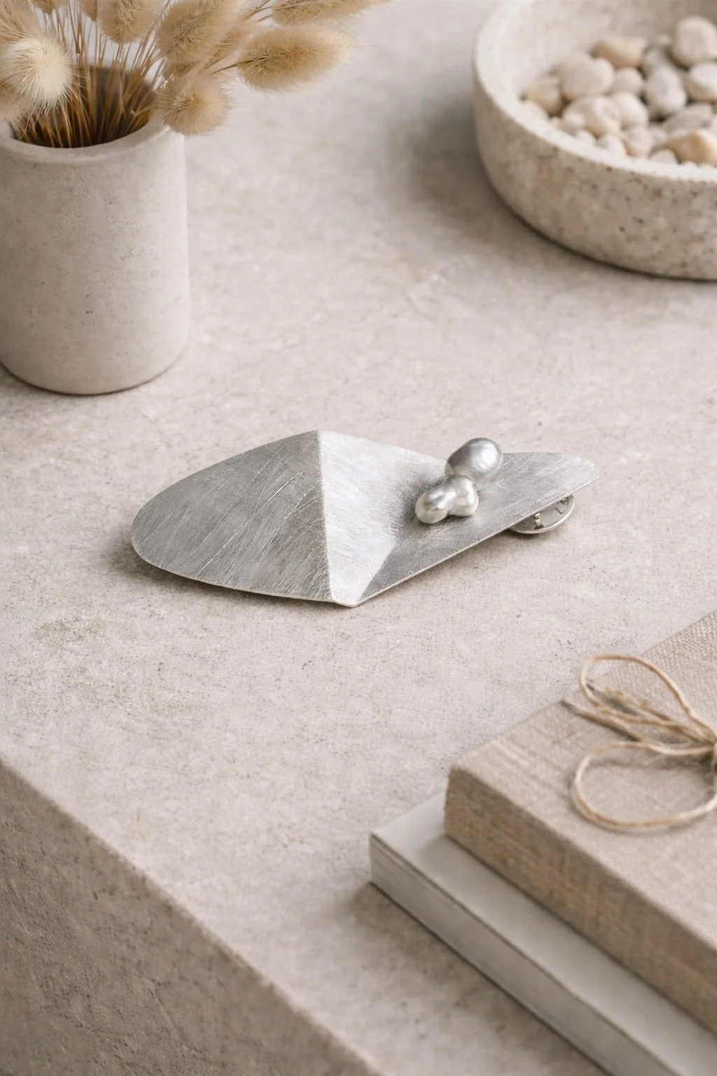 Katerina Pimenidu, The Sense of Beauty, earings, jewellery, Keshi pearl, handcrafted jewellery, designer jewellery, jewelry, silver brooch, jewellery gallery Paris, Jewellery shop Paris