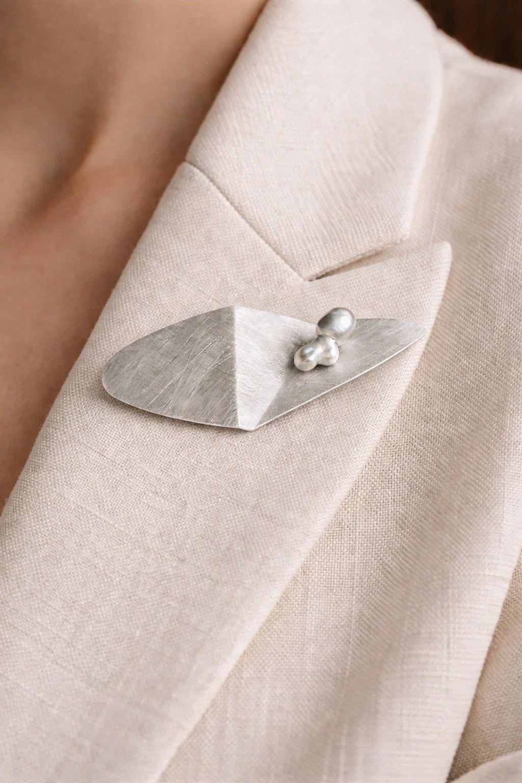 Keshi Folded Brooch Silver