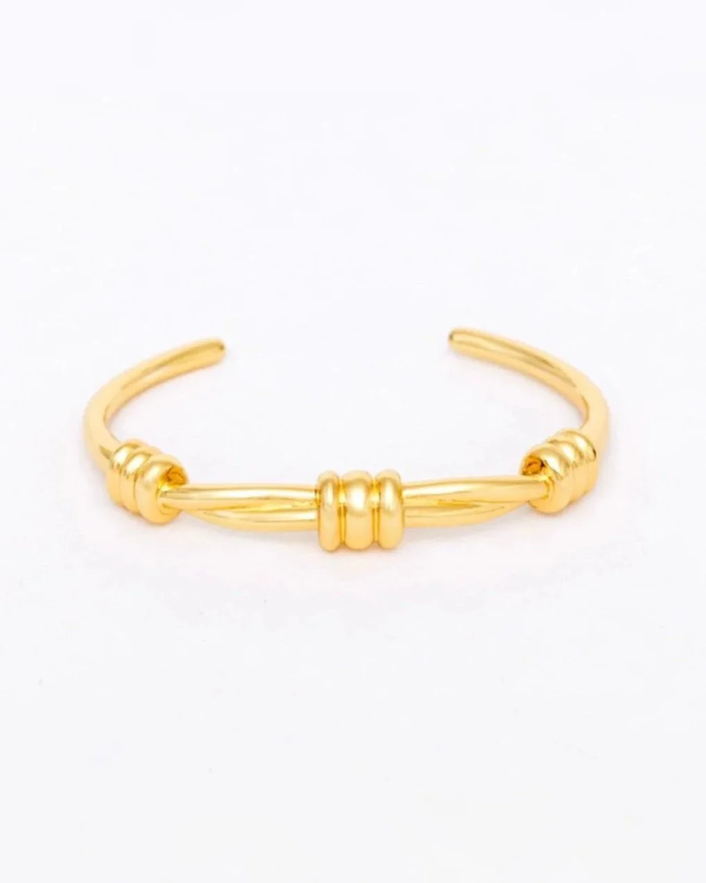 Ivon Wong, Ivonovi, The Sense of Beauty, Barbed Wire Cuff, sculptural cuff, jewellery, designer jewellery, jewelry, silver bracelet, jewellery gallery Paris, Jewellery shop Paris