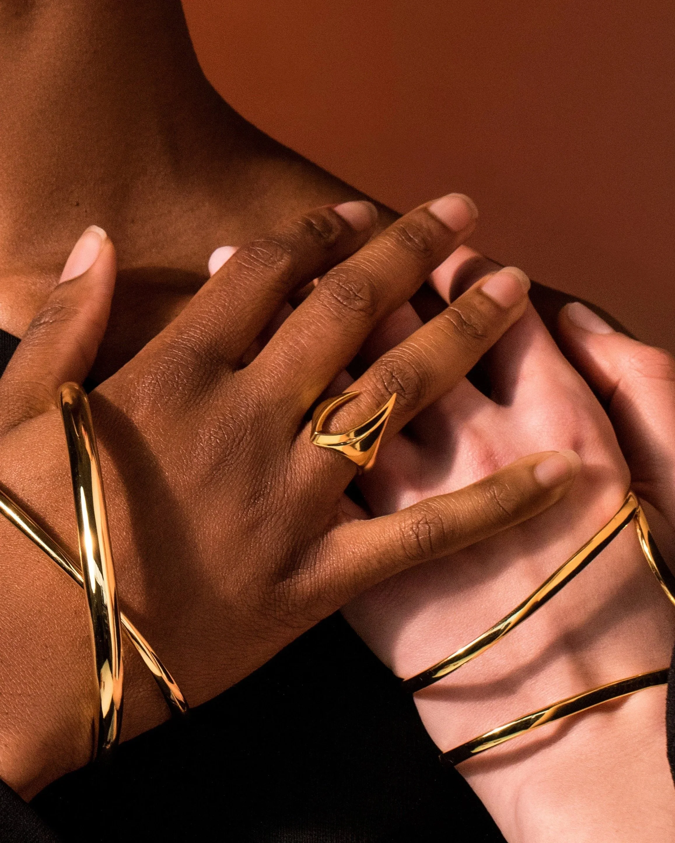 Ivon Wong,  Ivonovi, The Sense of Beauty, blade ring, jewellery, designer jewellery, jewelry, gold ring, jewellery gallery Paris, Jewellery shop Paris