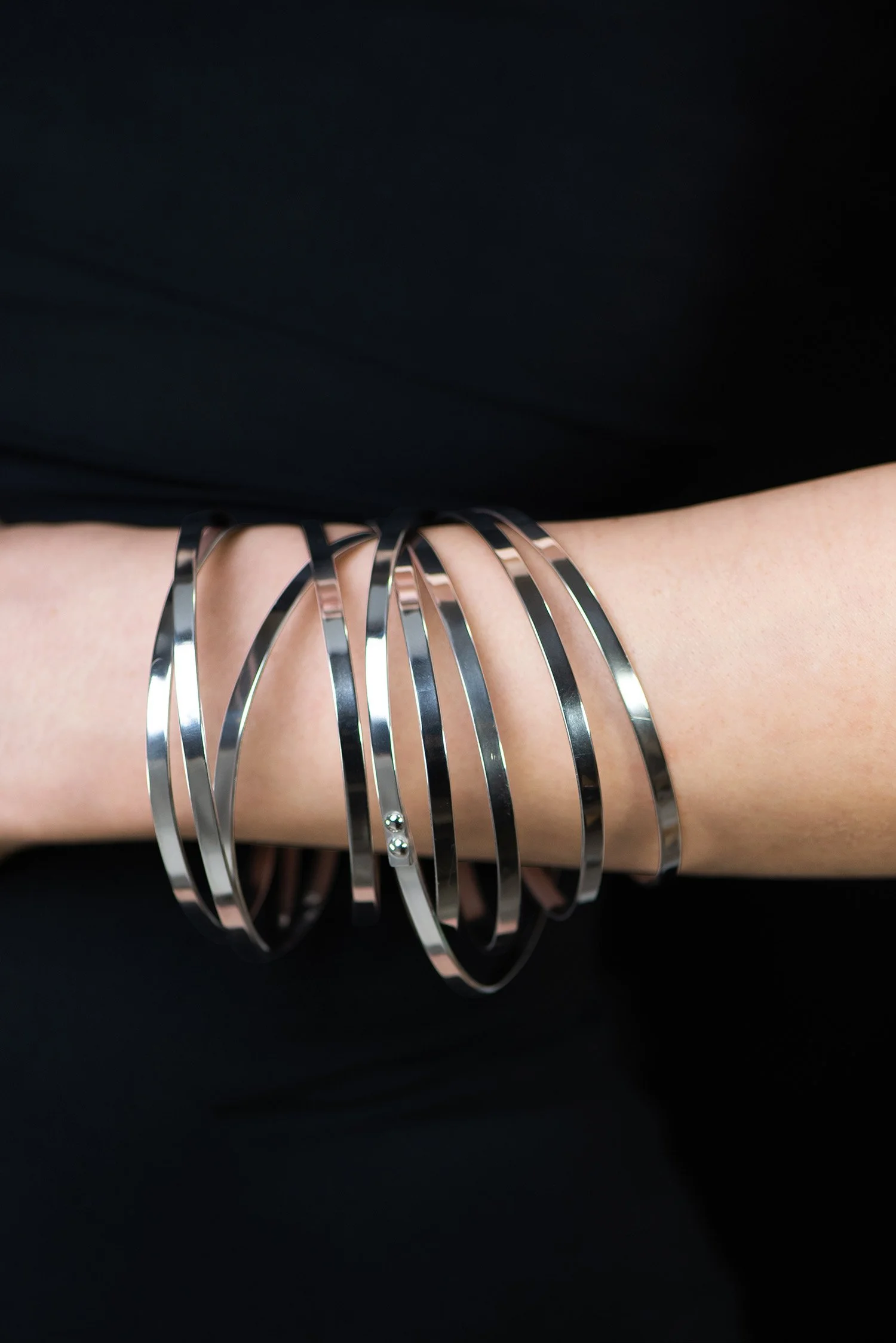 Tweek-Eek, Roos and Geertje Eek, The Sense of Beauty, silver bracelet ,jewellery, handcrafted jewellery, designer jewellery, jewelry, jewellery gallery Paris