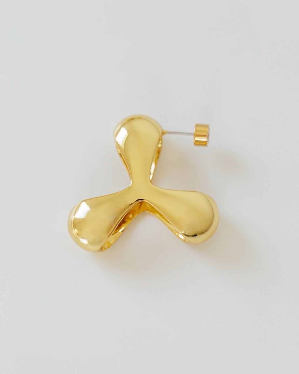 Ivon Wong, Ivonovi, The Sense of Beauty, earings, jewellery, designer jewellery, molecular earrings, jewelry, gold earrings, jewellery gallery Netherlands, Jewellery shop Rotterdam