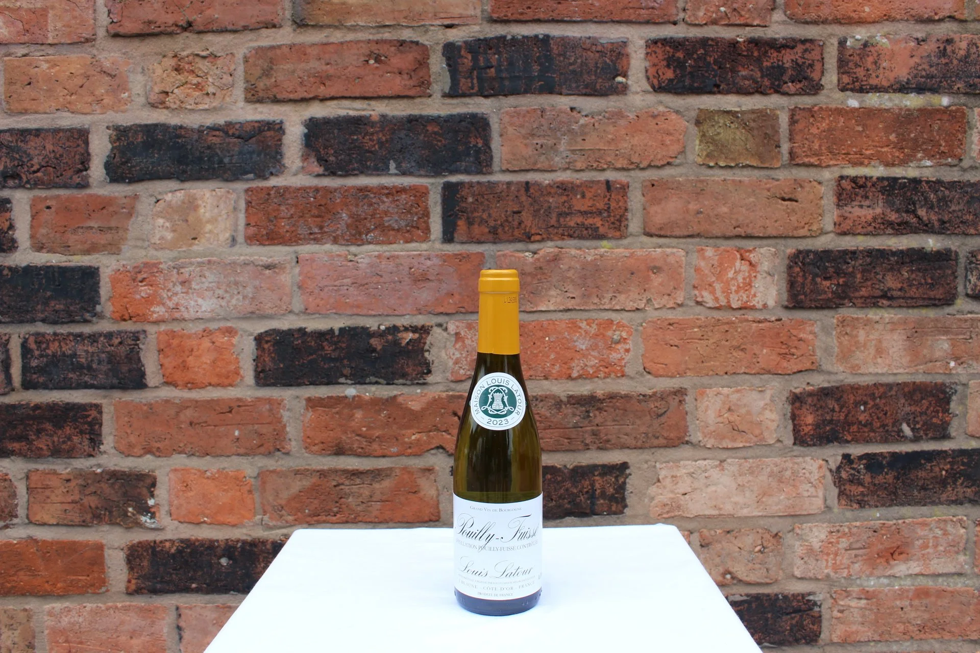 Pouilly Fuisse, Grand vin e Bourgogne  1/2 bottle