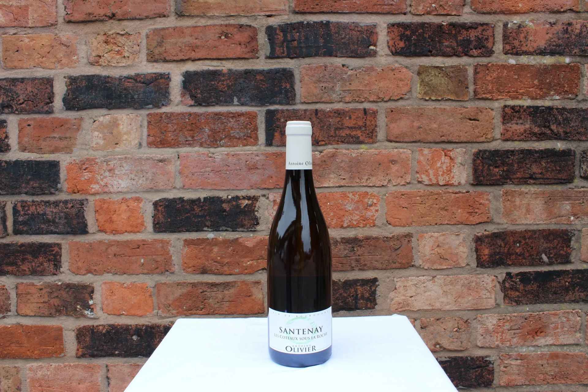Santenay,  Les Coteaux Sous la Roche, Domaine Antoine Olivier .