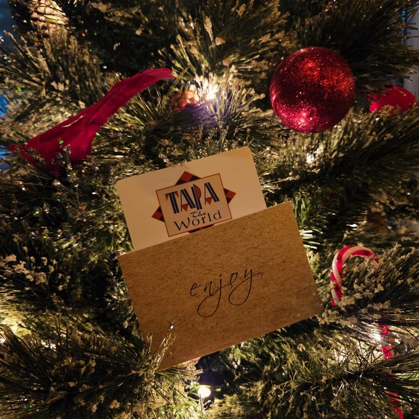 🎁 Looking for the perfect last-minute Christmas gift?
Whether it&rsquo;s for a friend, loved one, or coworker&hellip; we&rsquo;ve got you covered!

✨ Tapa the World gift cards are now available.
Short on time? Grab an e-gift card on our website &mda
