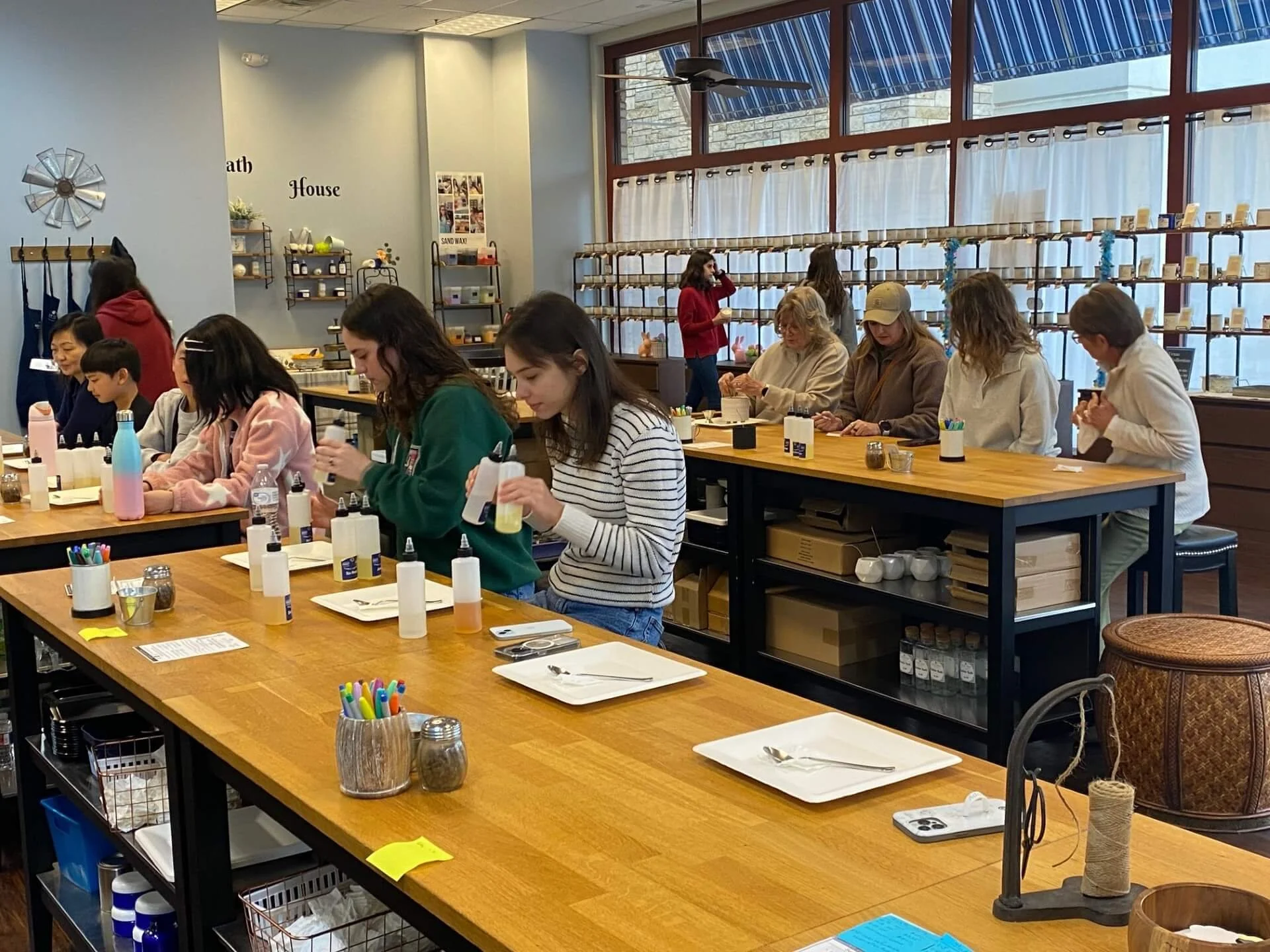 Golden Canyon Color Palette Inspiration for Wedding Flowers, image size:1920x1440