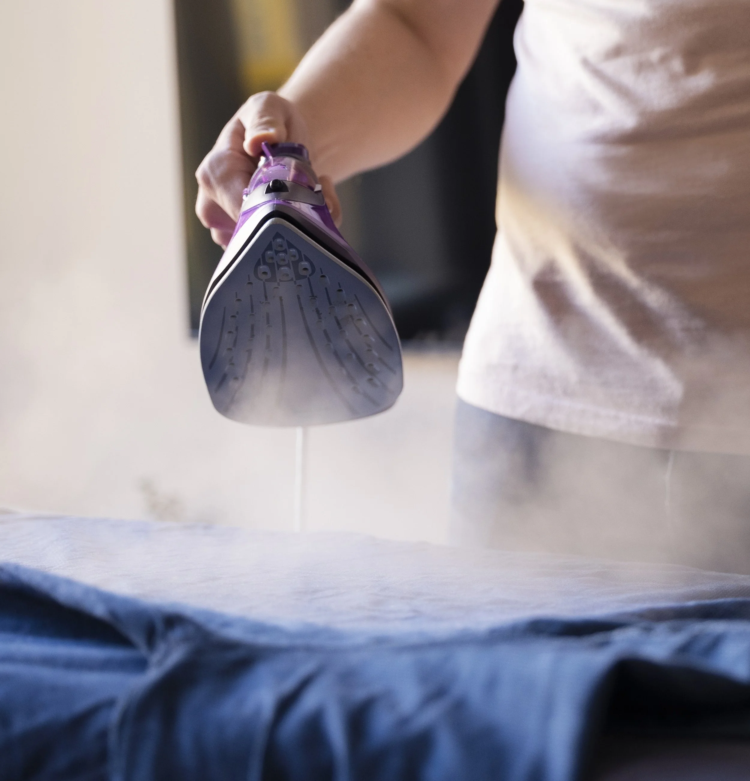 Errores de planchado que arruinan tu outfit (y cómo evitarlos)