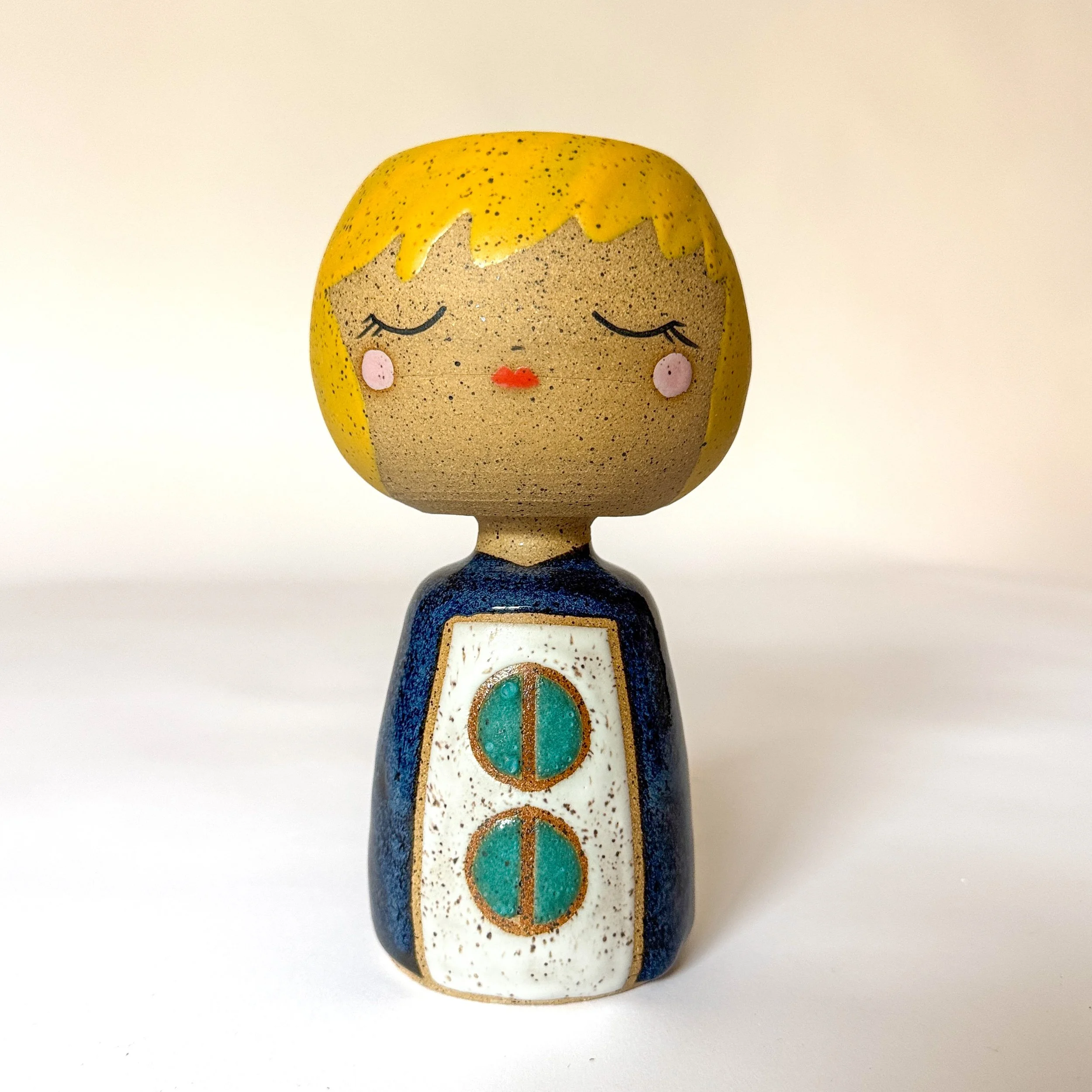 Soul Mate: Woman w/ Yellow Hair 006 - Planter