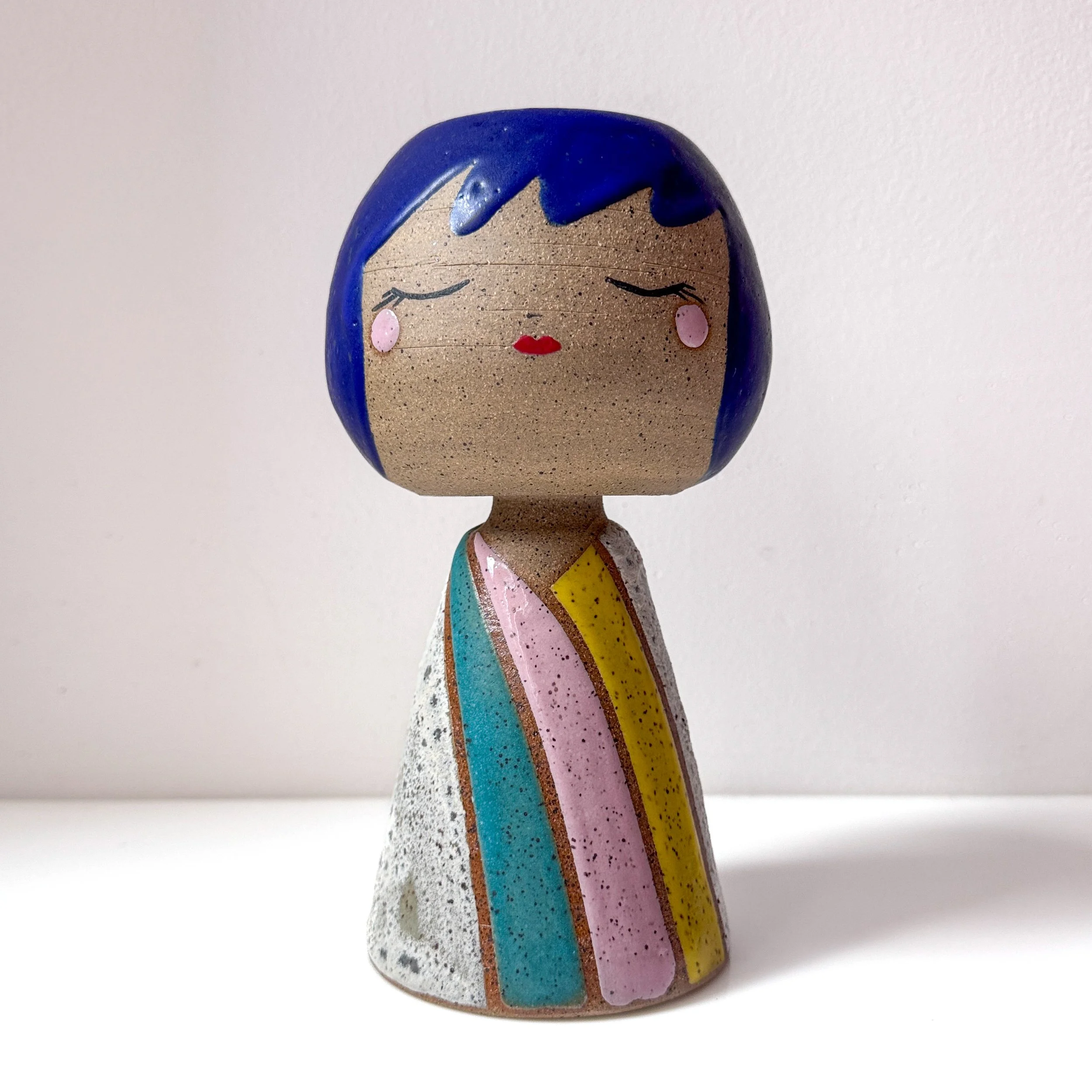 Soul Mate: Woman w/ Blue Hair - 004 - Planter