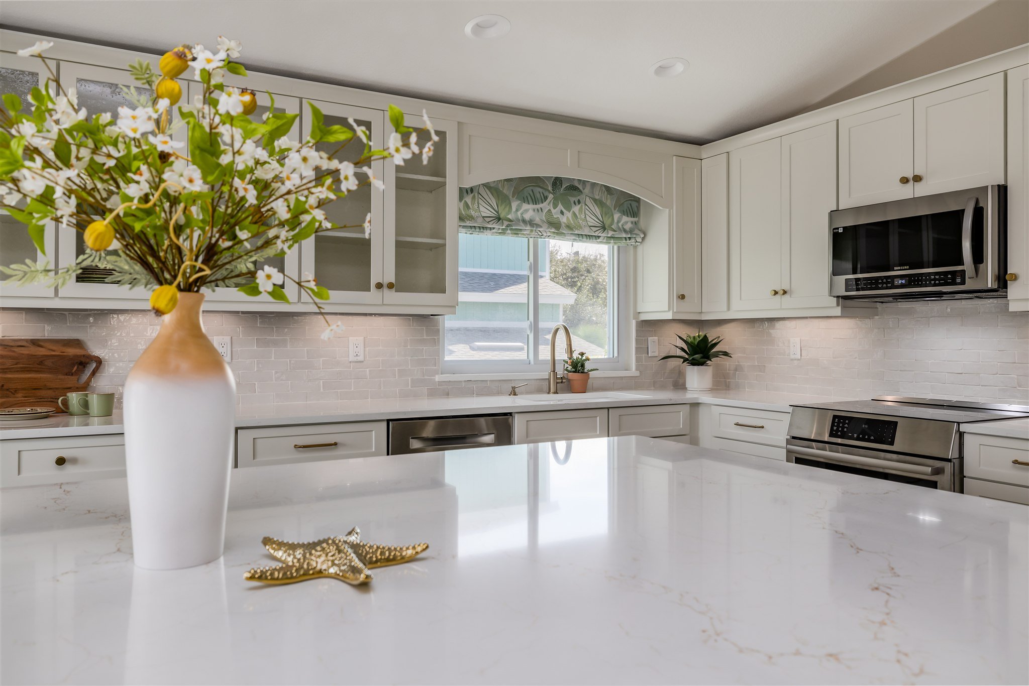 Kitchen Island-8.jpg