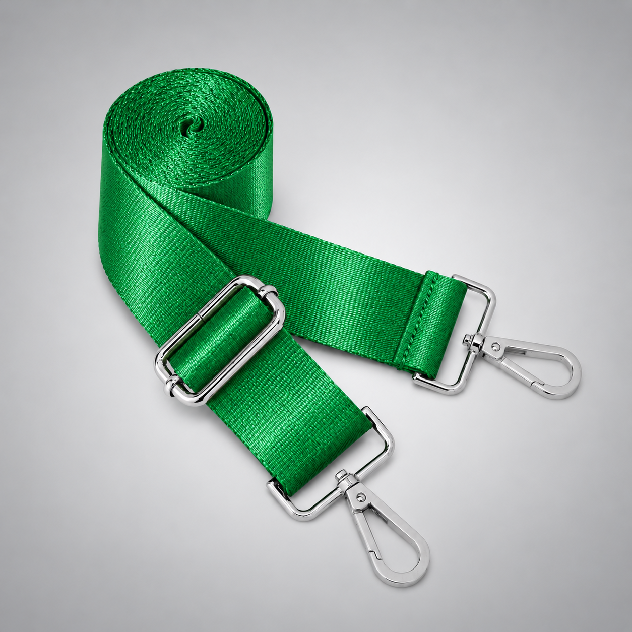 Kelly Green Close.png
